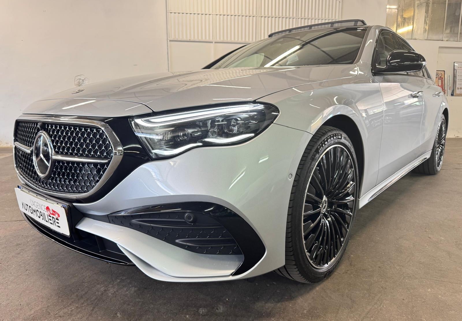 Mercedes-Benz Classe E 300 EQ Hybrid rechargeable AMG Line — 40