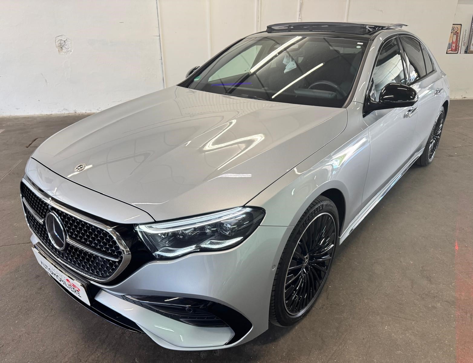 Mercedes-Benz Classe E 300 EQ Hybrid rechargeable AMG Line — 2