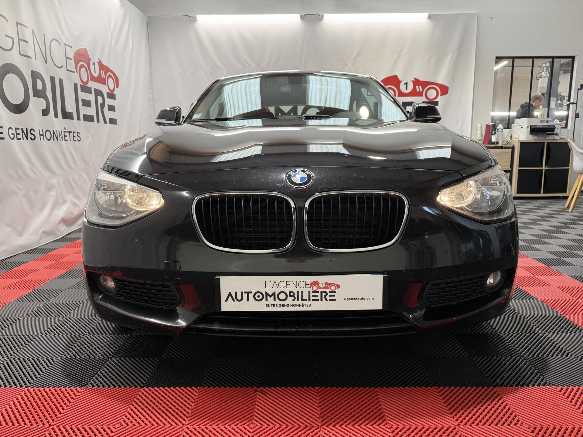 BMW Série 1 (F21) 116D BUSINESS BVA8 — 2