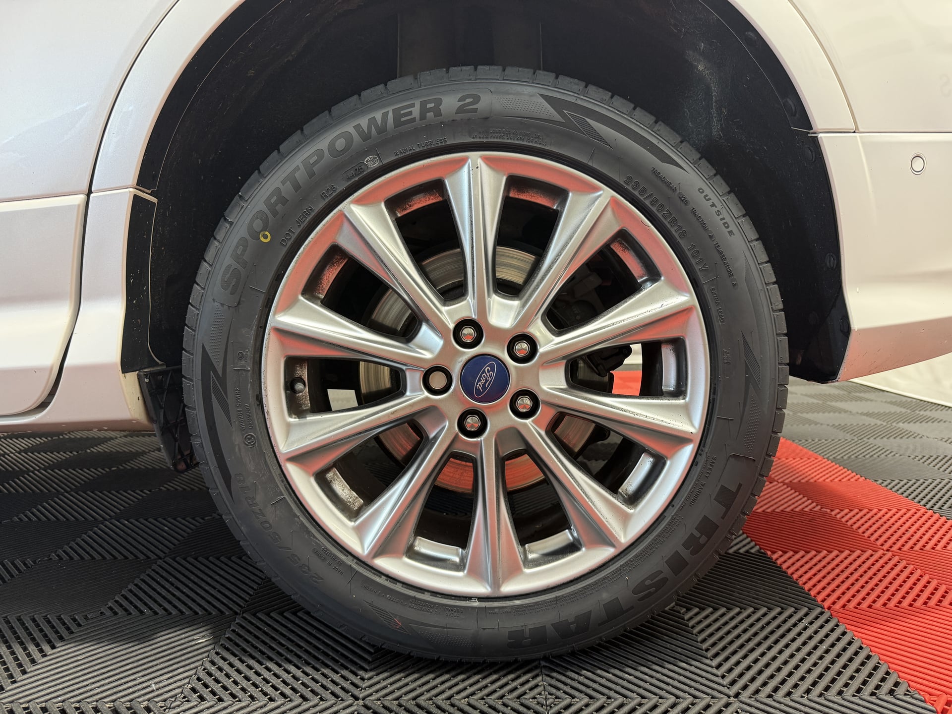 Ford Kuga II (2) 2.0 TDCI 180 S&S 4X4 VIGNALE — 29