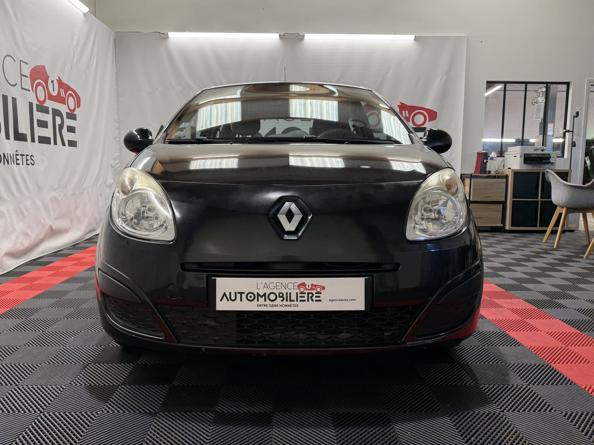 Renault Twingo II 1.2 LEV 16V 75 EXPRESSION — 2