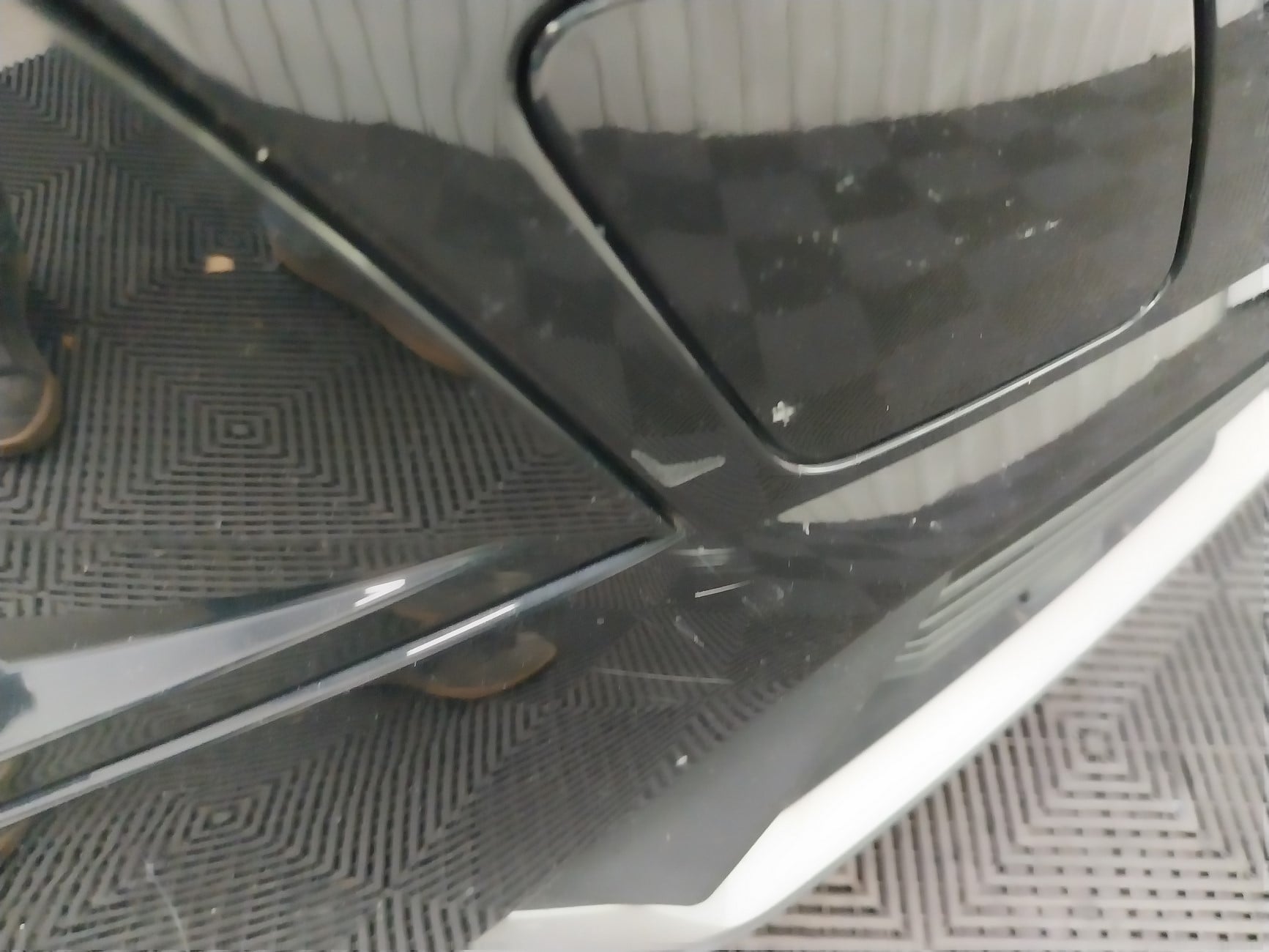 Peugeot 2008 1.2 PURETECH 130 ALLURE EAT — 28