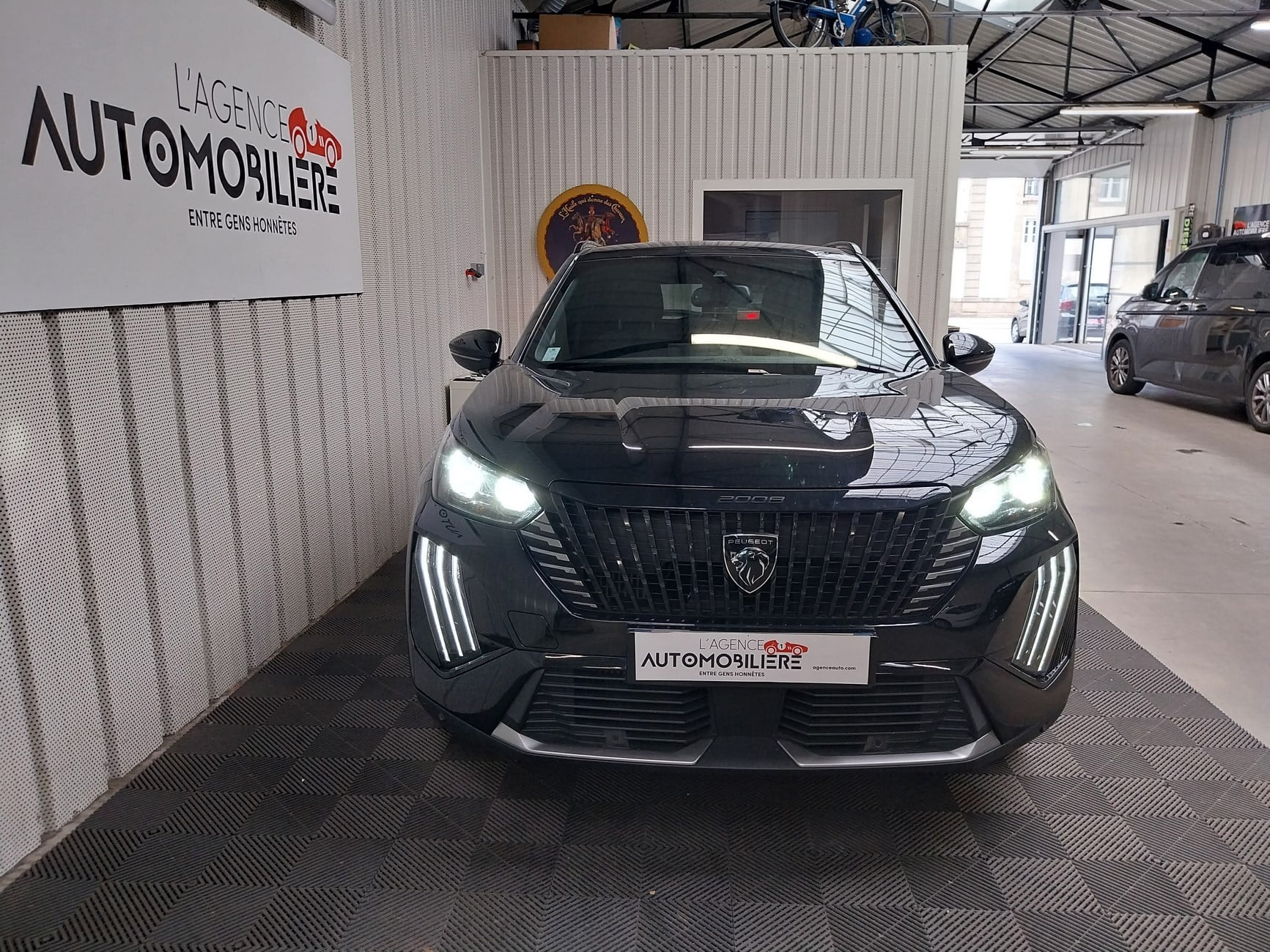 Peugeot 2008 1.2 PURETECH 130 ALLURE EAT — 2