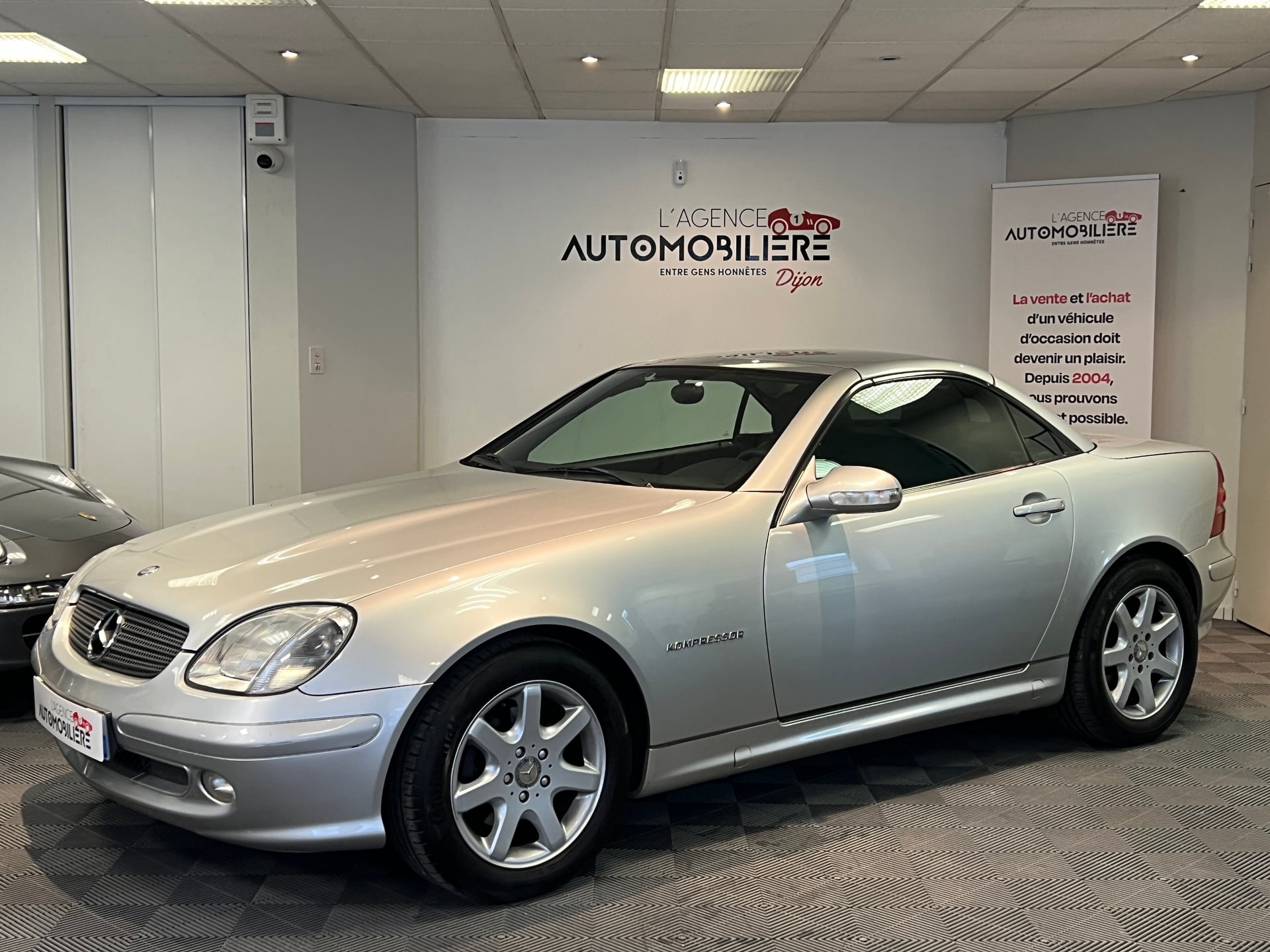 Mercedes-Benz SLK 200K 2.0 i 16V 163 cv