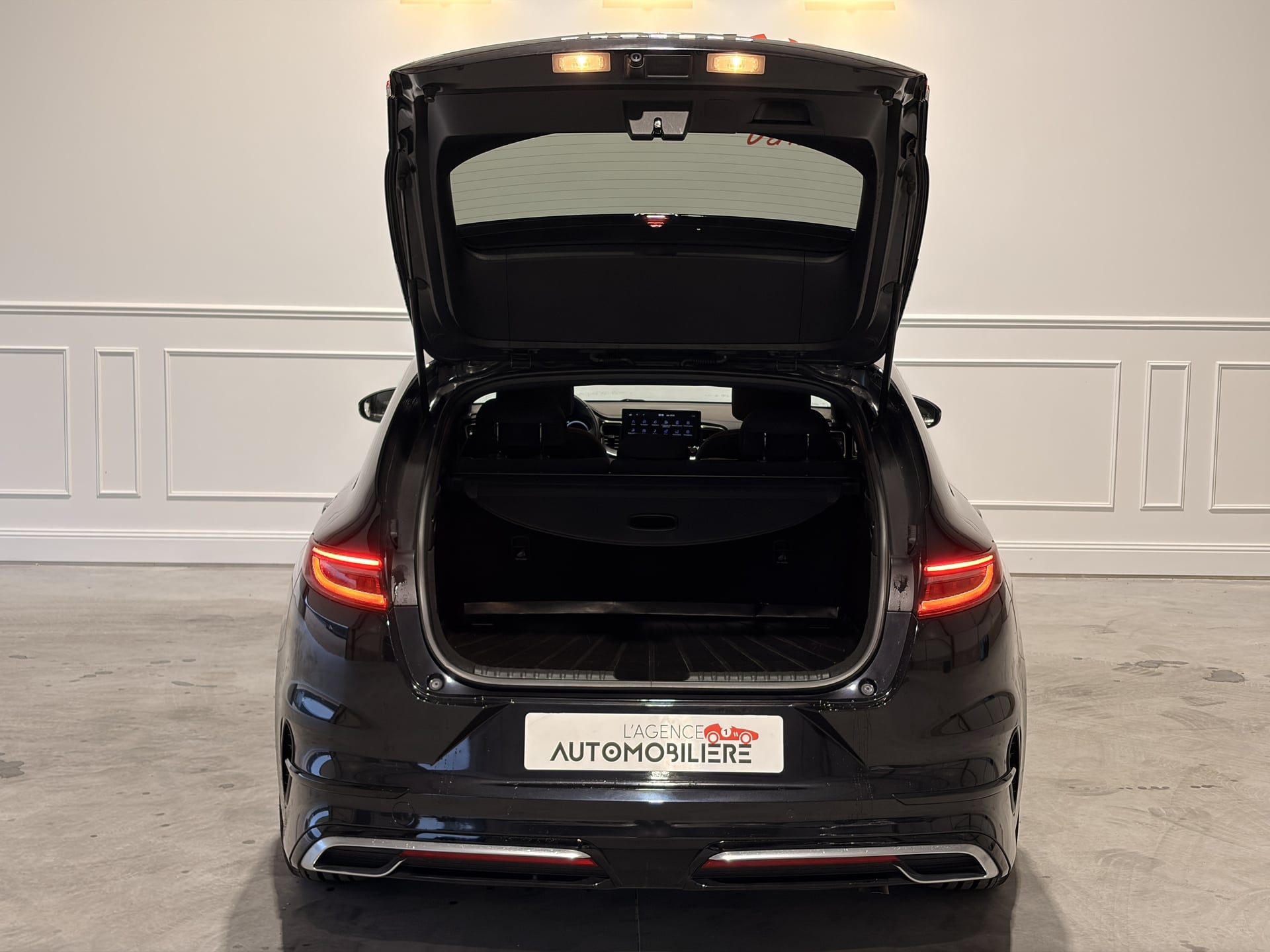 Kia ProCeed III (2) 1.5 T-GDI 160 GT LINE BVM6 — 26