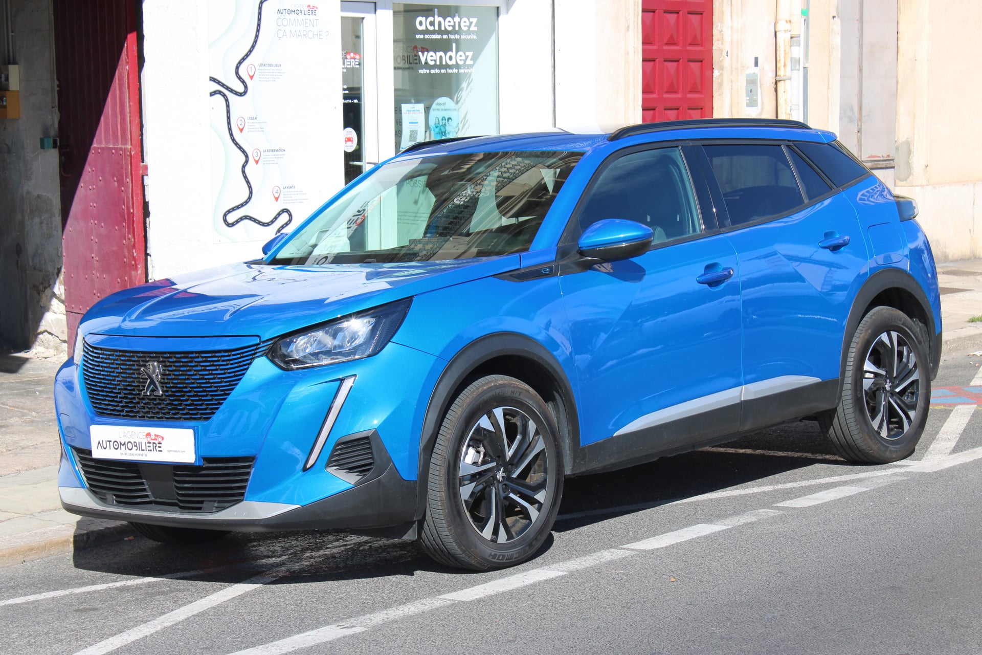 Peugeot 2008 GENERATION-II ELECTRIC 136Ch Allure ( Caméra de recul, Sièges chauffants, Carplay ... )
