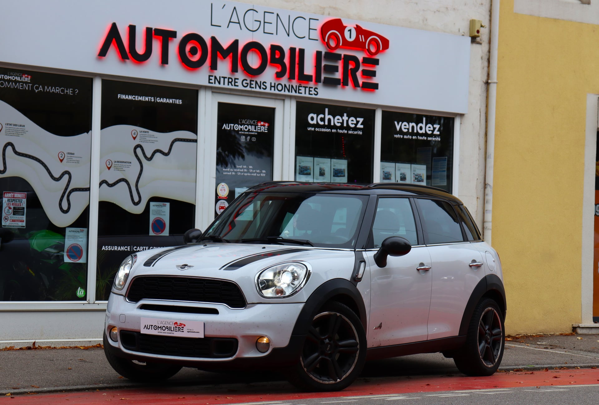 Mini Countryman Cooper SD 143 ALL4 (Harmand & Kardon, Eclairage d'ambiance)