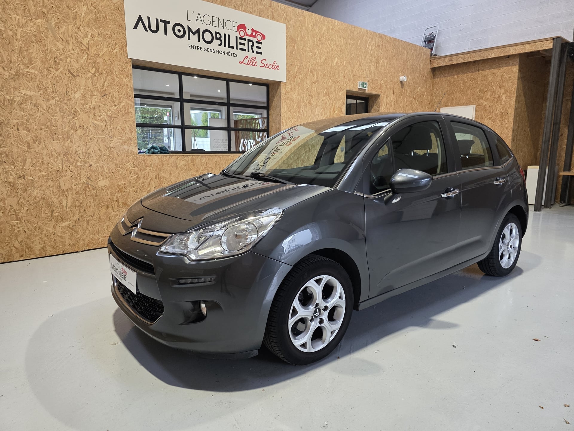 Citroen C3 1.2 VTI PURETECH 82 CH EXCLUSIVE VISO DRIVE