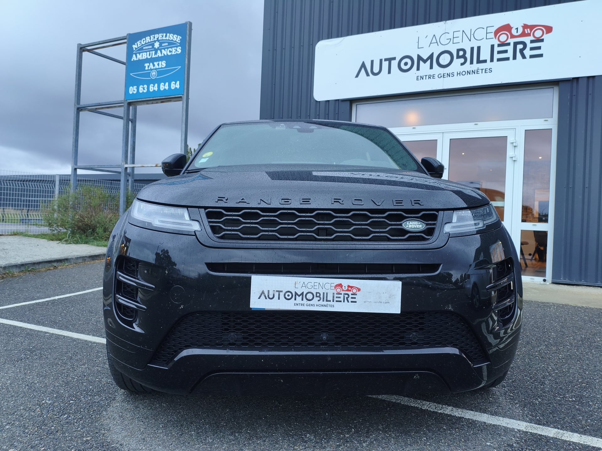 Land Rover Range Rover Evoque 2.0L D 180ch R-Dynamic HSE AWD BVA — 2