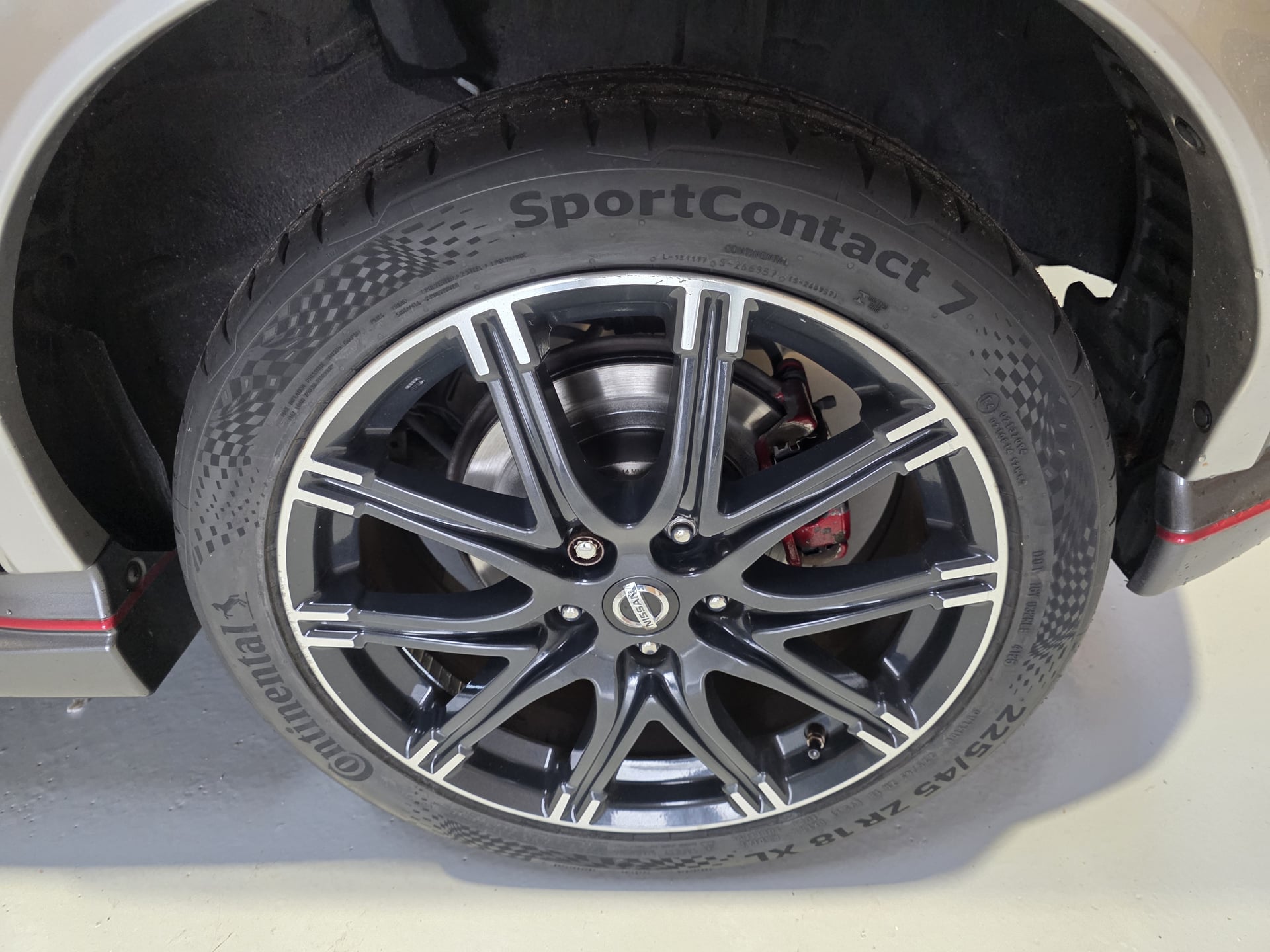 Nissan Juke 1.6 DIG-T 218ch NISMO RS — 25