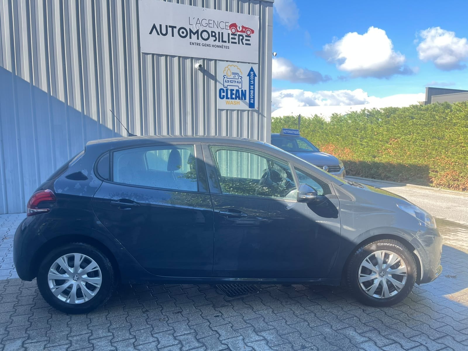 Peugeot 208 Phase 2 5 1.2 VTi 12V 68 cv — 2