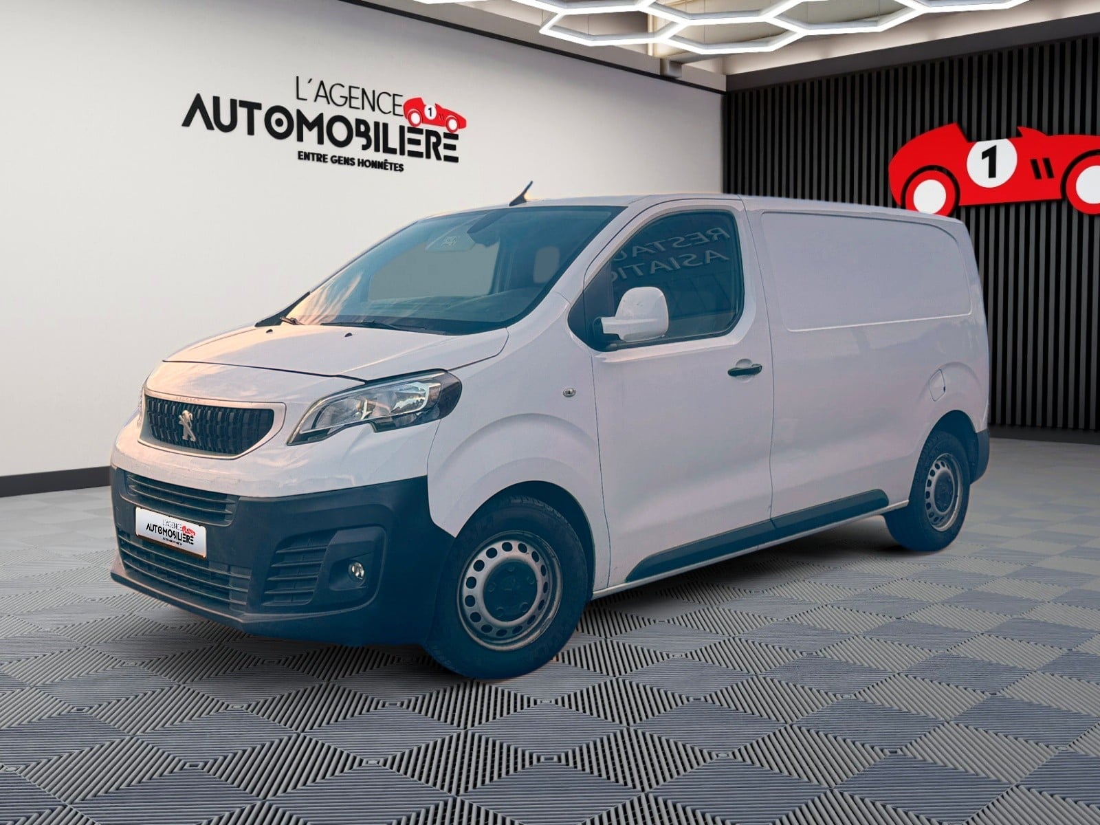 Peugeot Expert Fourgon Standard 2.0 BlueHDi 120ch Premium Pack S&S