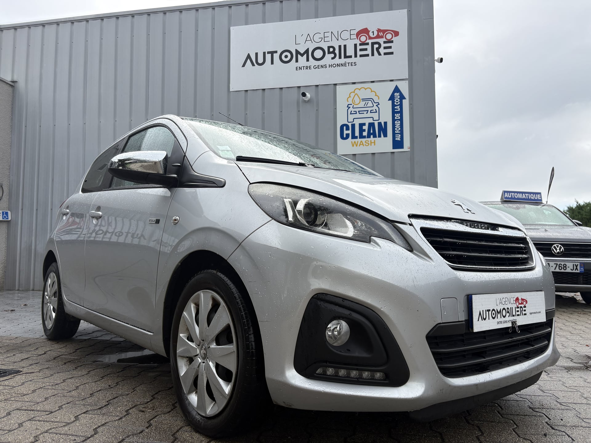 Peugeot 108 5 Portes 1.2 VTi 12V 82 cv finition style