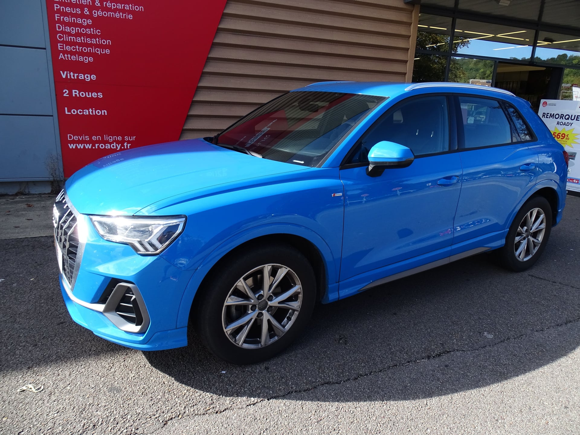 Audi Q3 2.0 l 35 TDI 150 ch S-LINE S-TRONIC BVA — 2