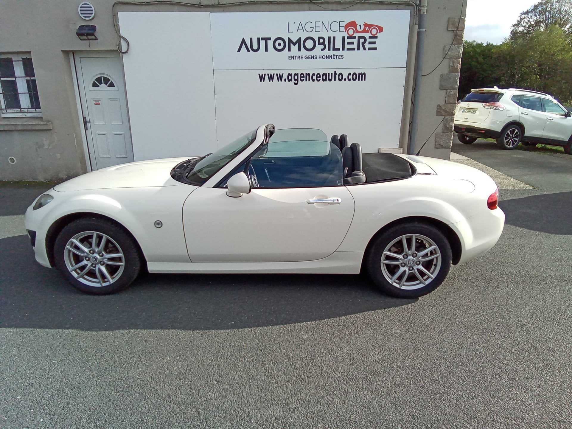 Mazda MX-5 1.8 MZR 126ch Elégance Cuir — 2