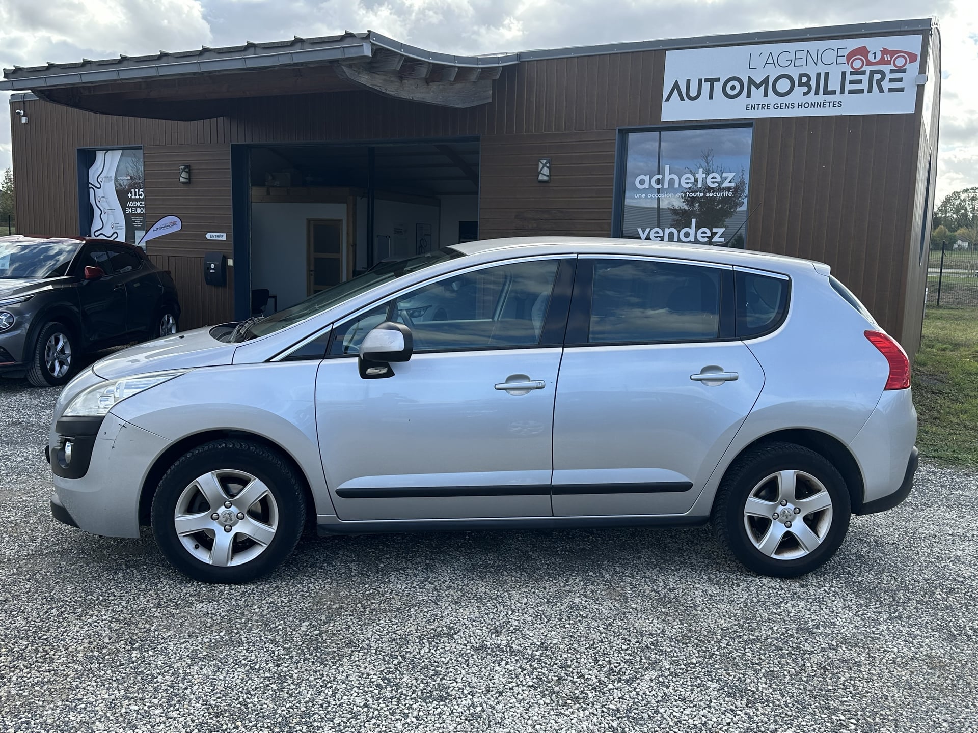 Peugeot 3008 1.6 HDI 112 CH DISTRIBUTION OK — 2