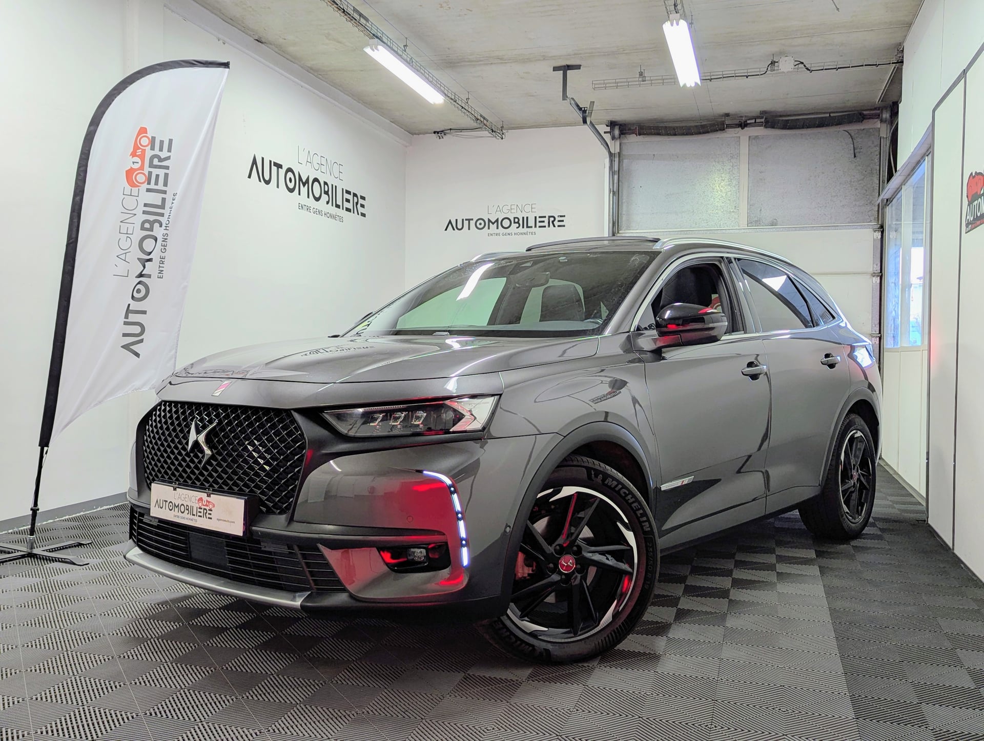 DS DS7 CROSSBACK 2.0 180 CH EAT8 Performance Line + Toit Ouvrant
