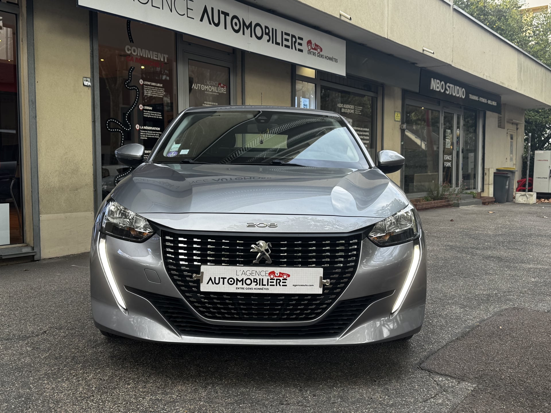 Peugeot 208 II 1.2 PURETECH 75 S&S ACTIVE - DISTRIBUTION EFFECTUE -CARPLAY / ANDROID AUTO - RADAR DE RECUL — 2