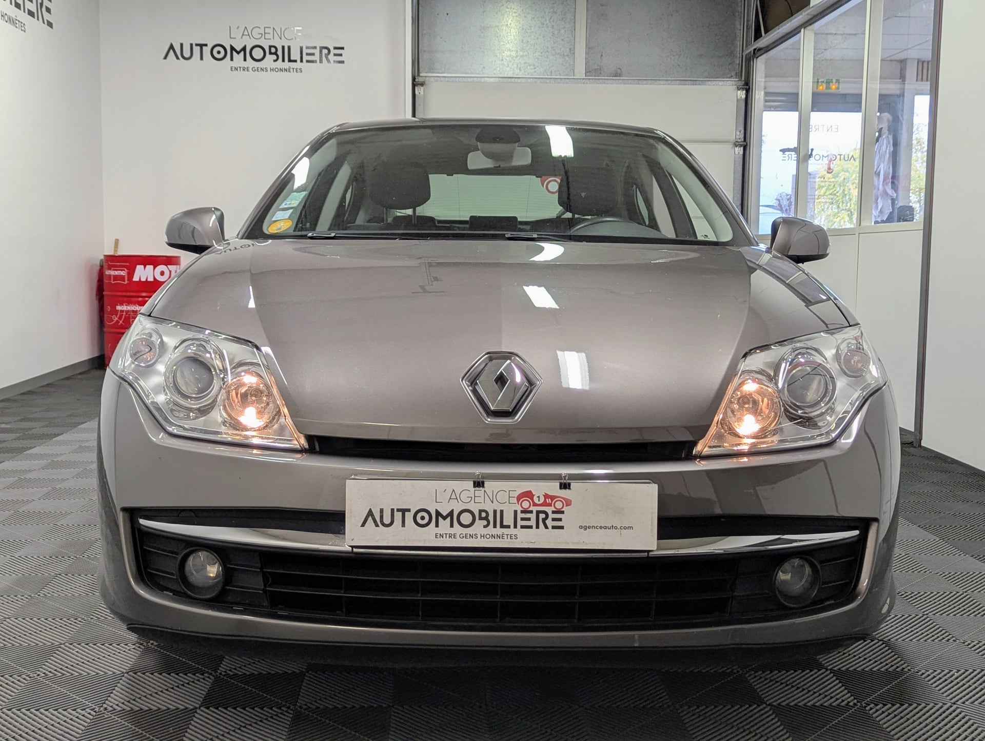Renault Laguna III Berline 2.0 dCi 16V 150 cv — 2