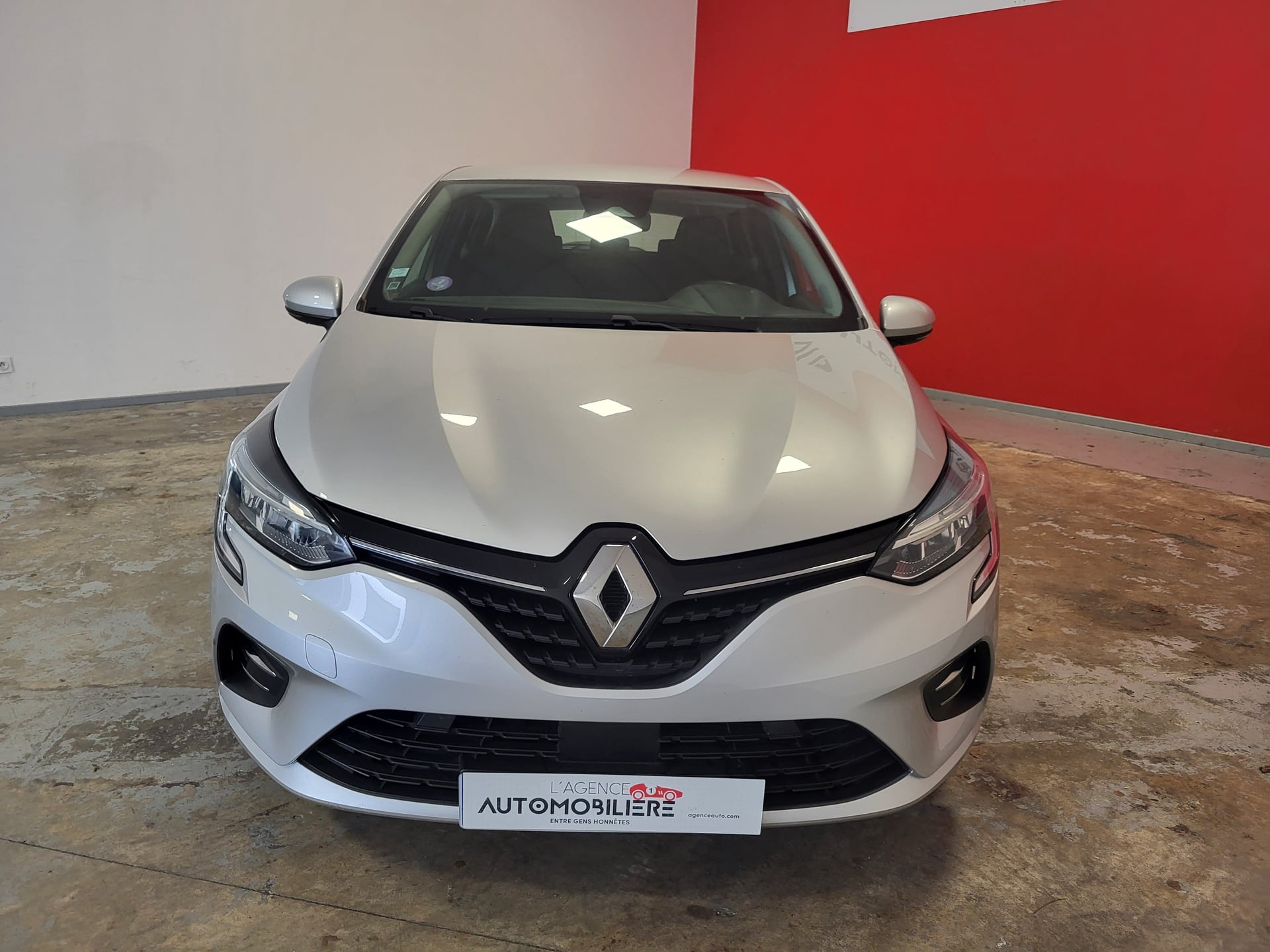 Renault Clio CLIO V 1.6 E-TECH 140 HYBRID BUSINESS — 2