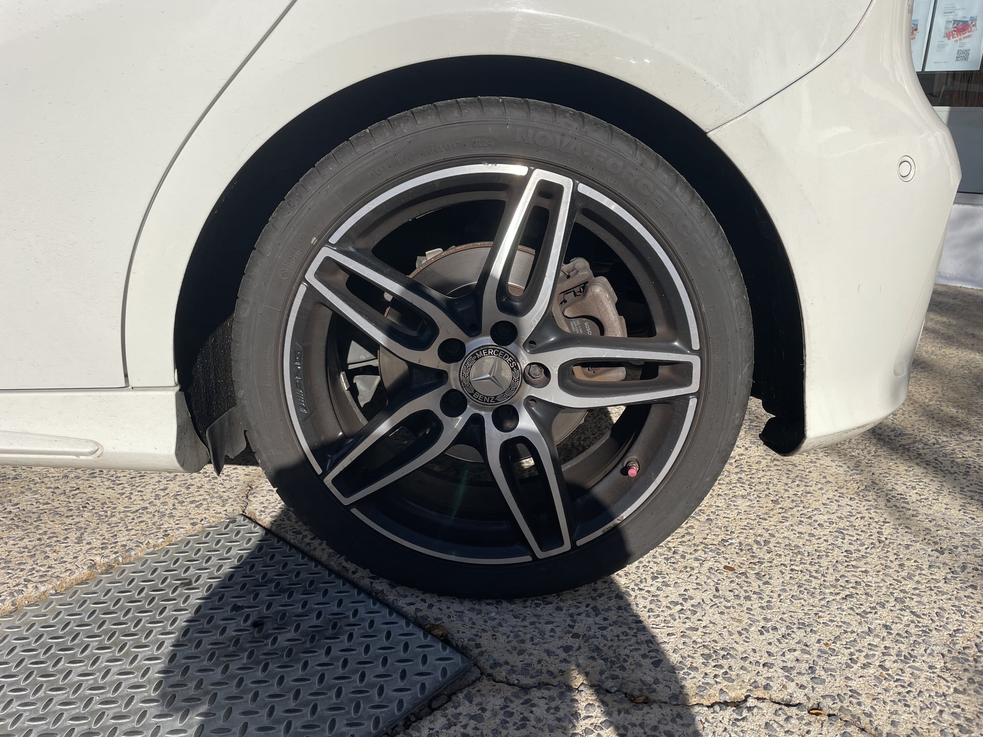 Mercedes-Benz Classe A 220 d 2.1 d 7G-DCT 177 cv Boîte auto FASCINATION - Toit ouvrant — 21