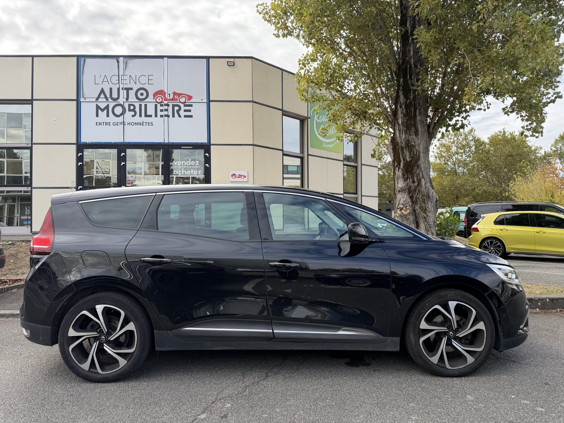 Renault Grand Scenic 1.7 BlueDCI 120 CV Intense 7 Places - Entretien Exclusif Renault — 2