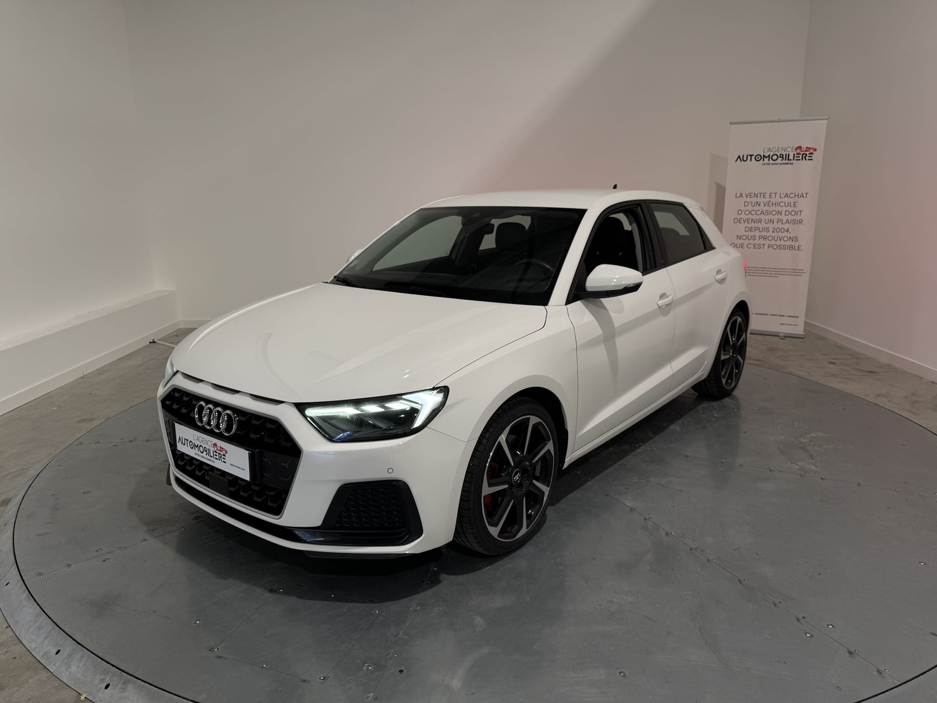 Audi A1 116ch 30-TFSI SPORTBACK S-Tronic DESIGN LUXE PERFORMANCE