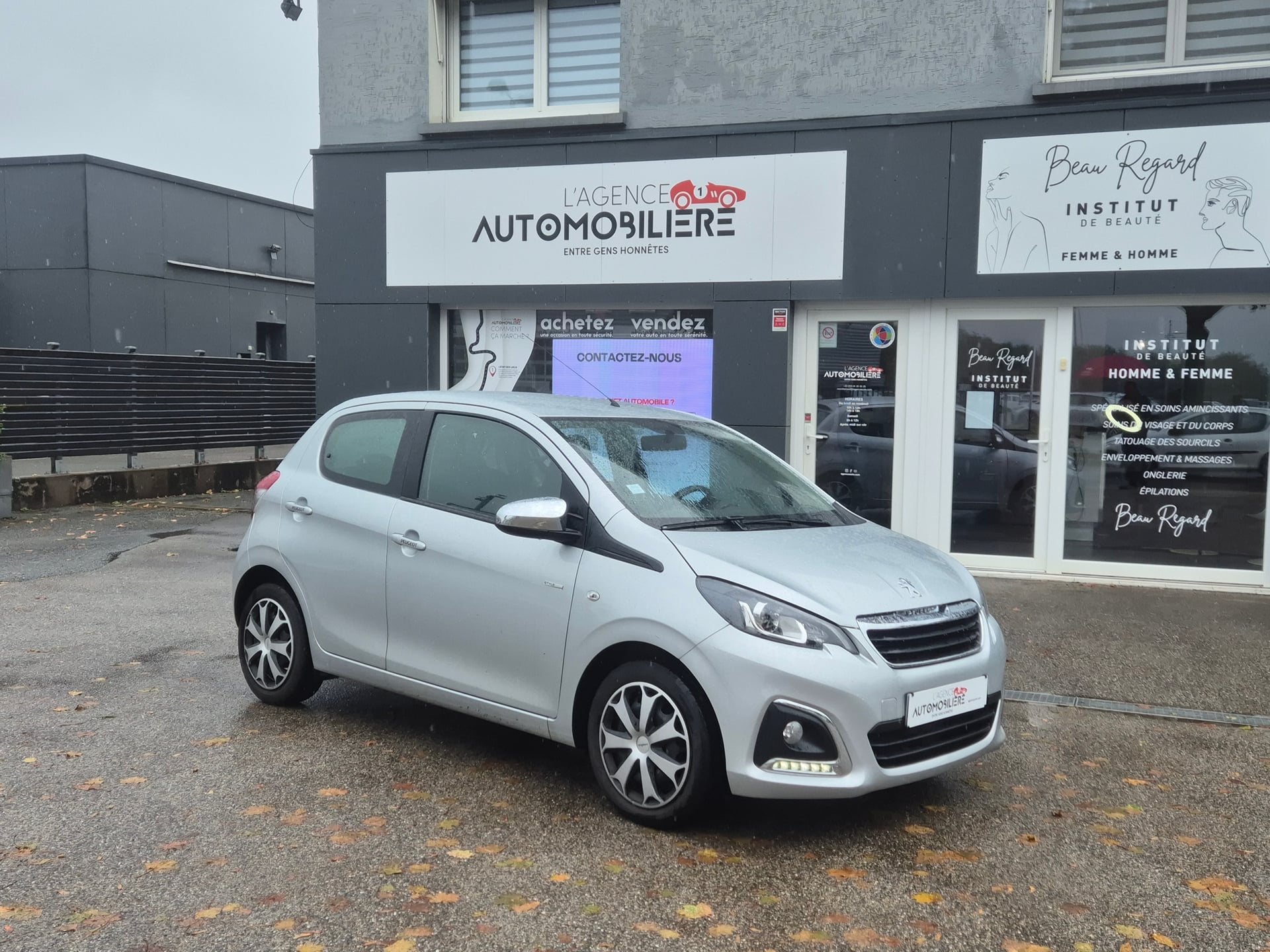 Peugeot 108 5 Portes 1.2 VTi 12V 82 cv STYLE — 2