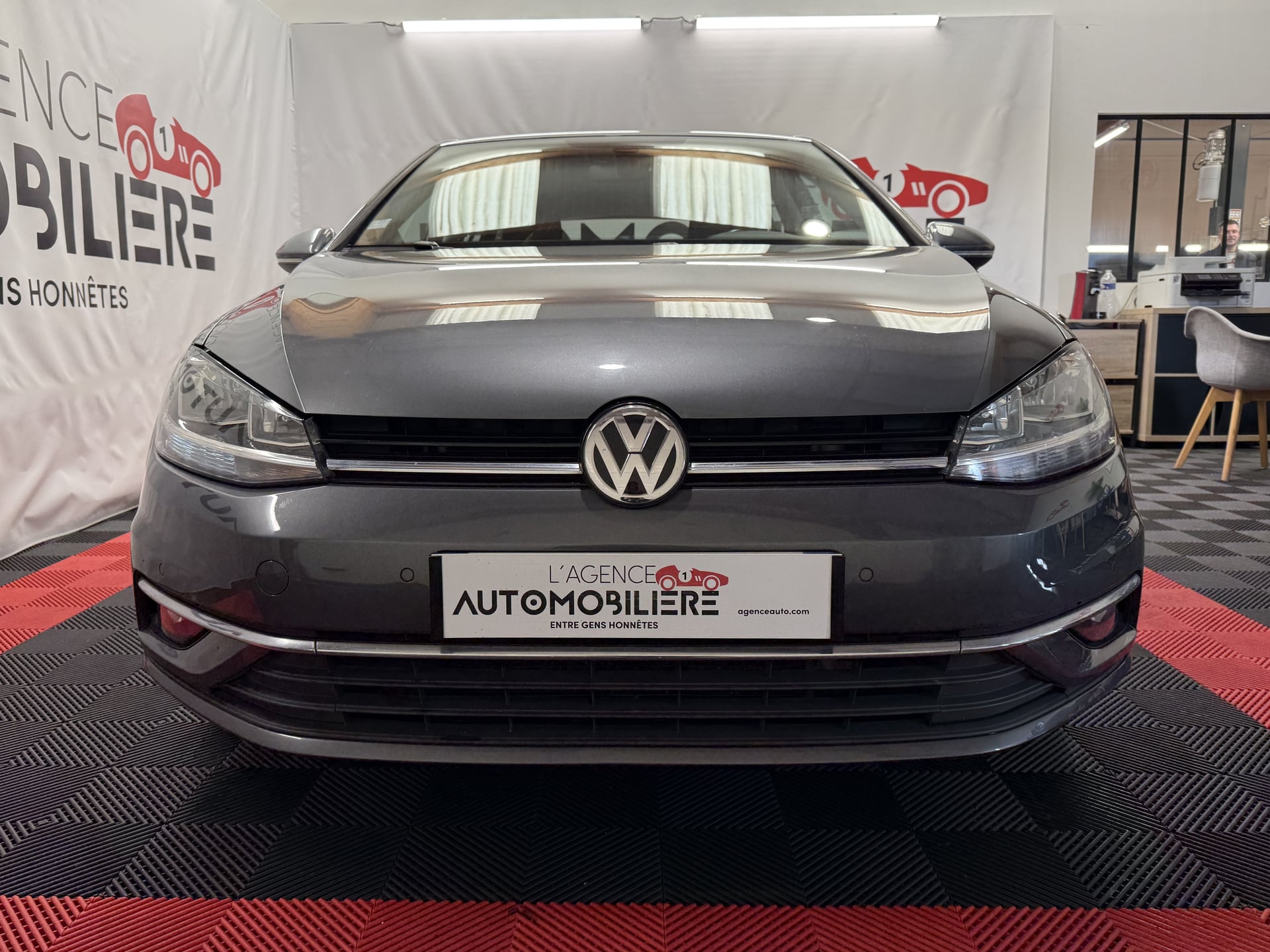 Volkswagen Golf VII (2) 1.0 TSI 110 BLUEMOTION TECHNOLOGY SOUND BVM6 — 2