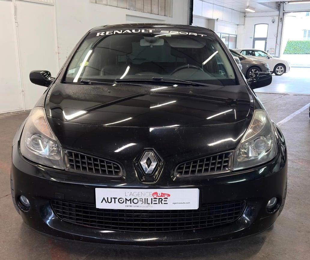 Renault Clio 2.0 16v 200ch Renault Sport Luxe 3p — 2