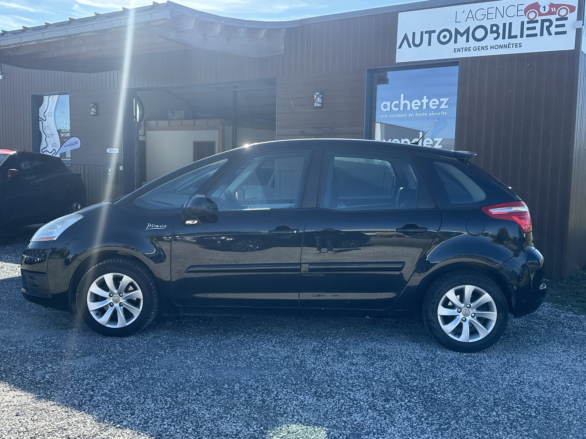 Citroen C4 Picasso 1.6 HDi 110 CH PACK DYNAMIC — 2