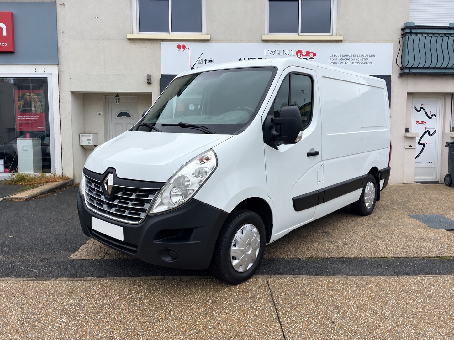 Renault Master III Fourgon L1H1 F2800 2.3 dCi 100 cv Confort - Aménagé