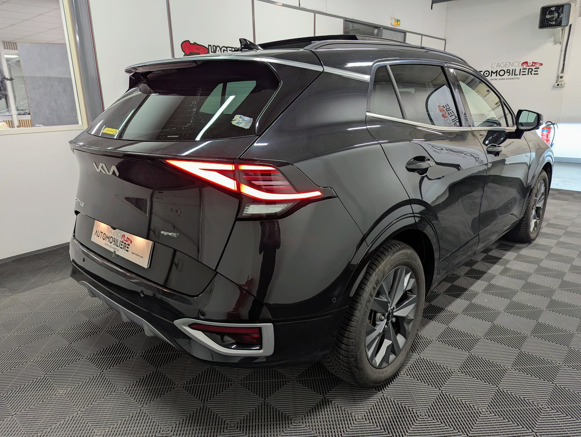 Kia Sportage 1.6 T GDI 230 ch ISG hybride BVA6 4x2 GT line — 36
