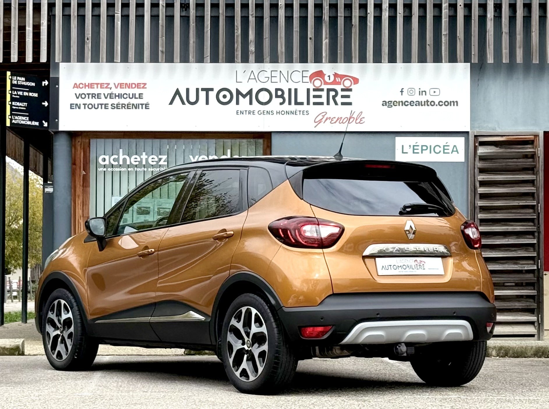 Renault Captur 1.3 TCE 150ch Intens EDC — 2