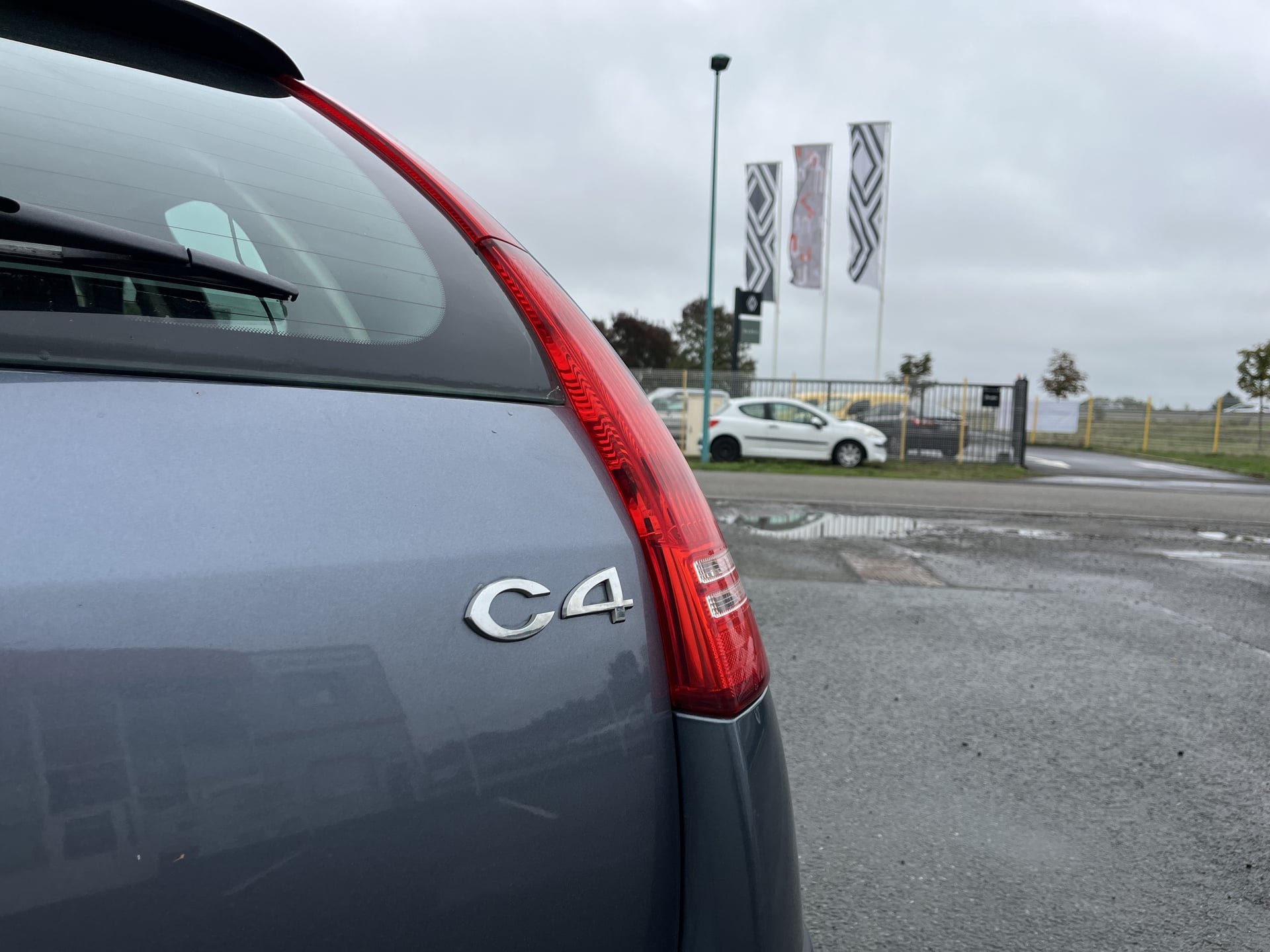 Citroen C4 1.6TU 110Chv PACK // GARANTIE 6 MOIS — 32
