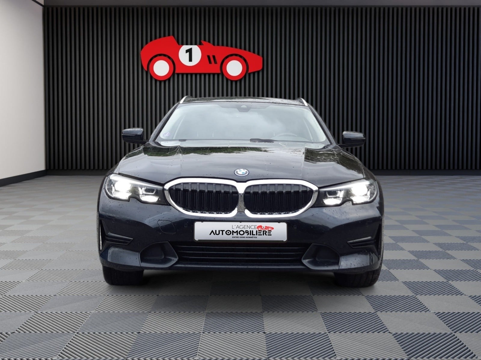 BMW Série 3 Touring 330e PHEV Pack M int 2.0i 184Ch Boite ZF8/ Garantie 12 Mois — 2