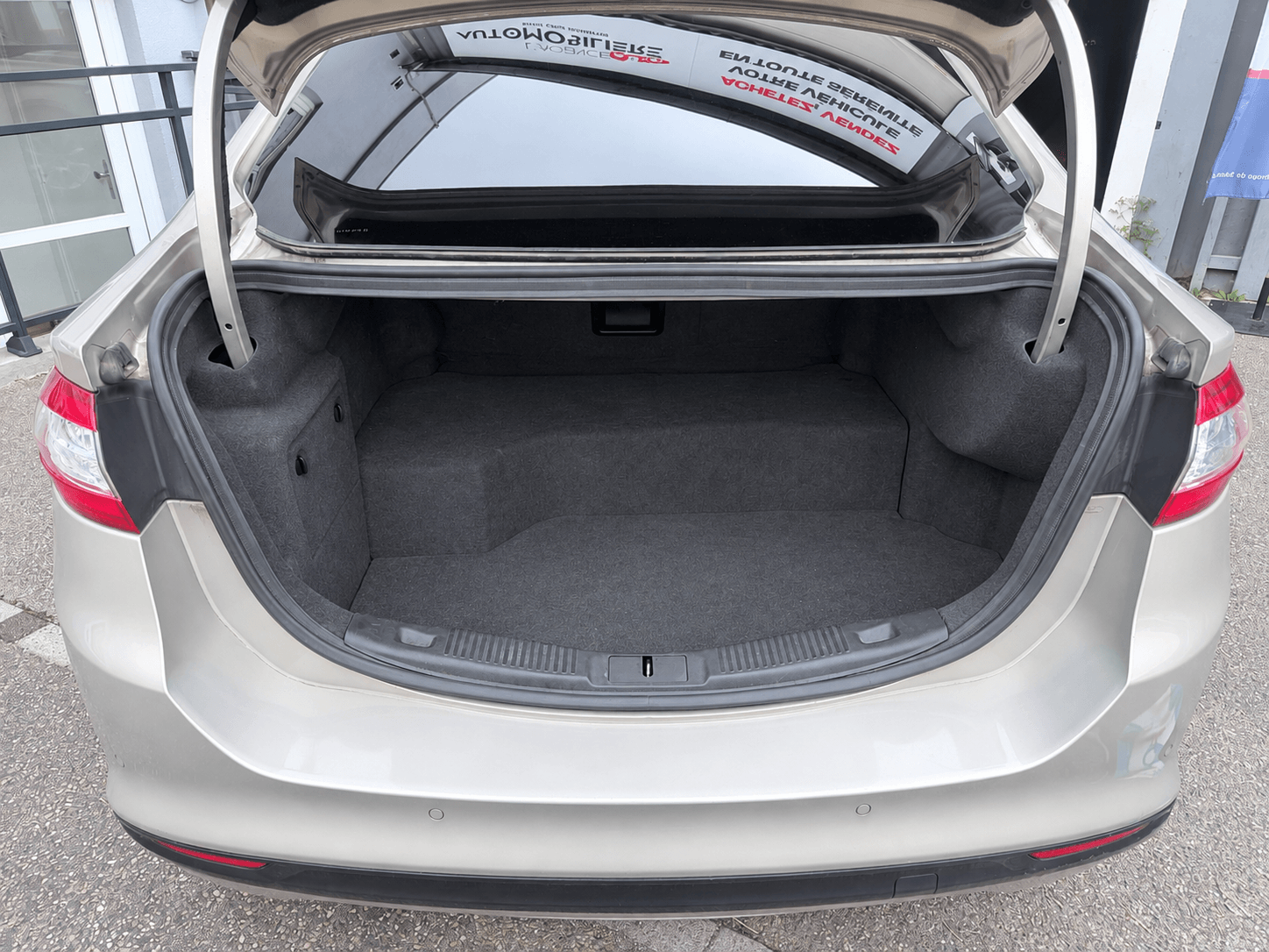 Ford Mondeo 2.0 187 Hybride Titanium — 2