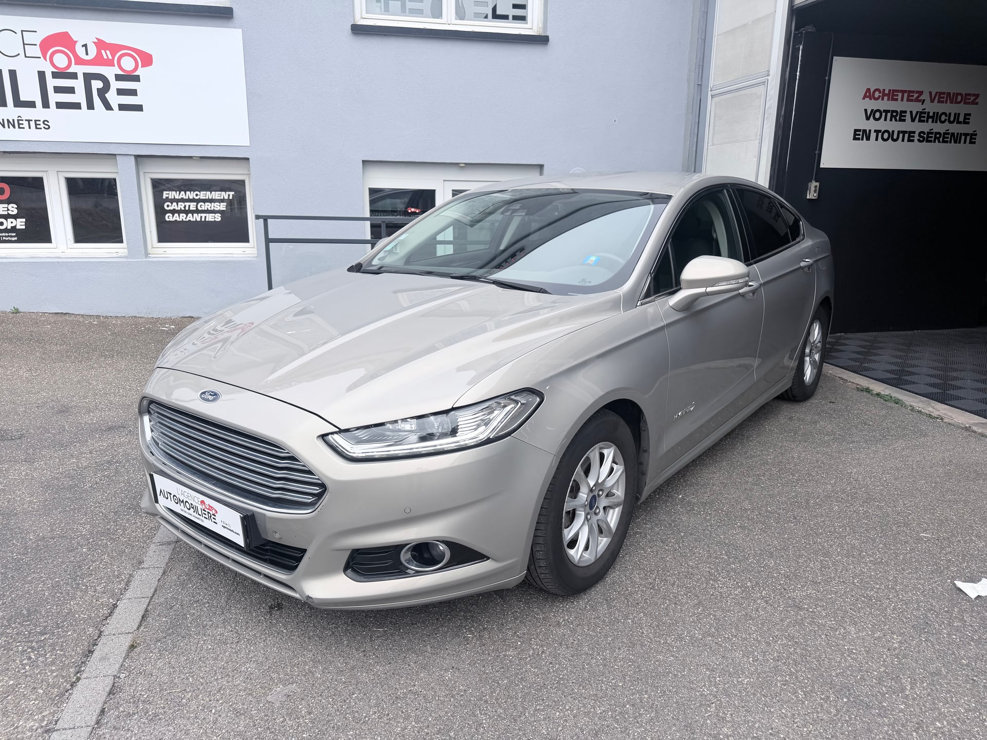 Ford Mondeo 2.0 187 Hybride Titanium