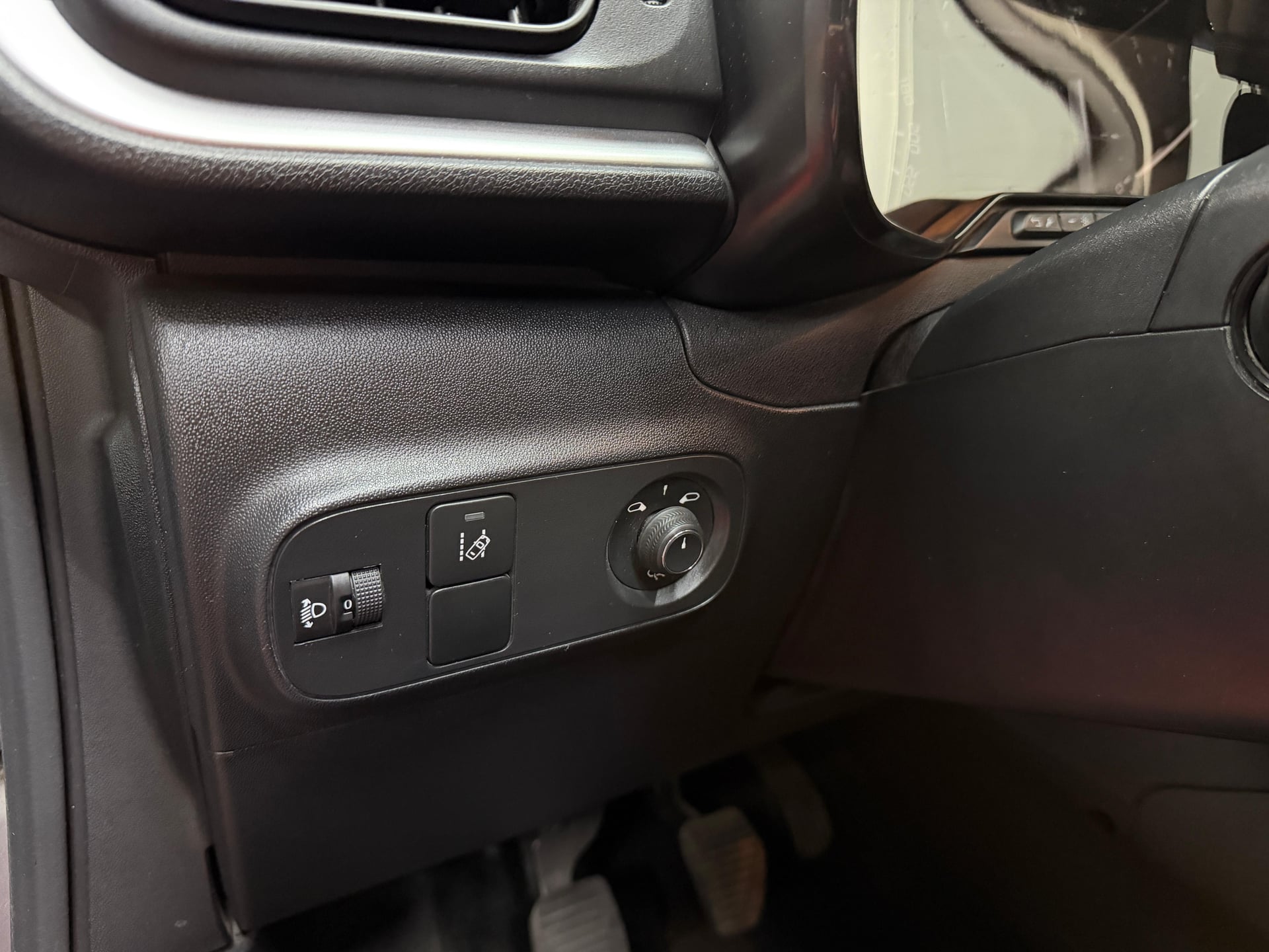 Citroen C3 (3) BlueHDi 100 BVM6 Feel Business — 30