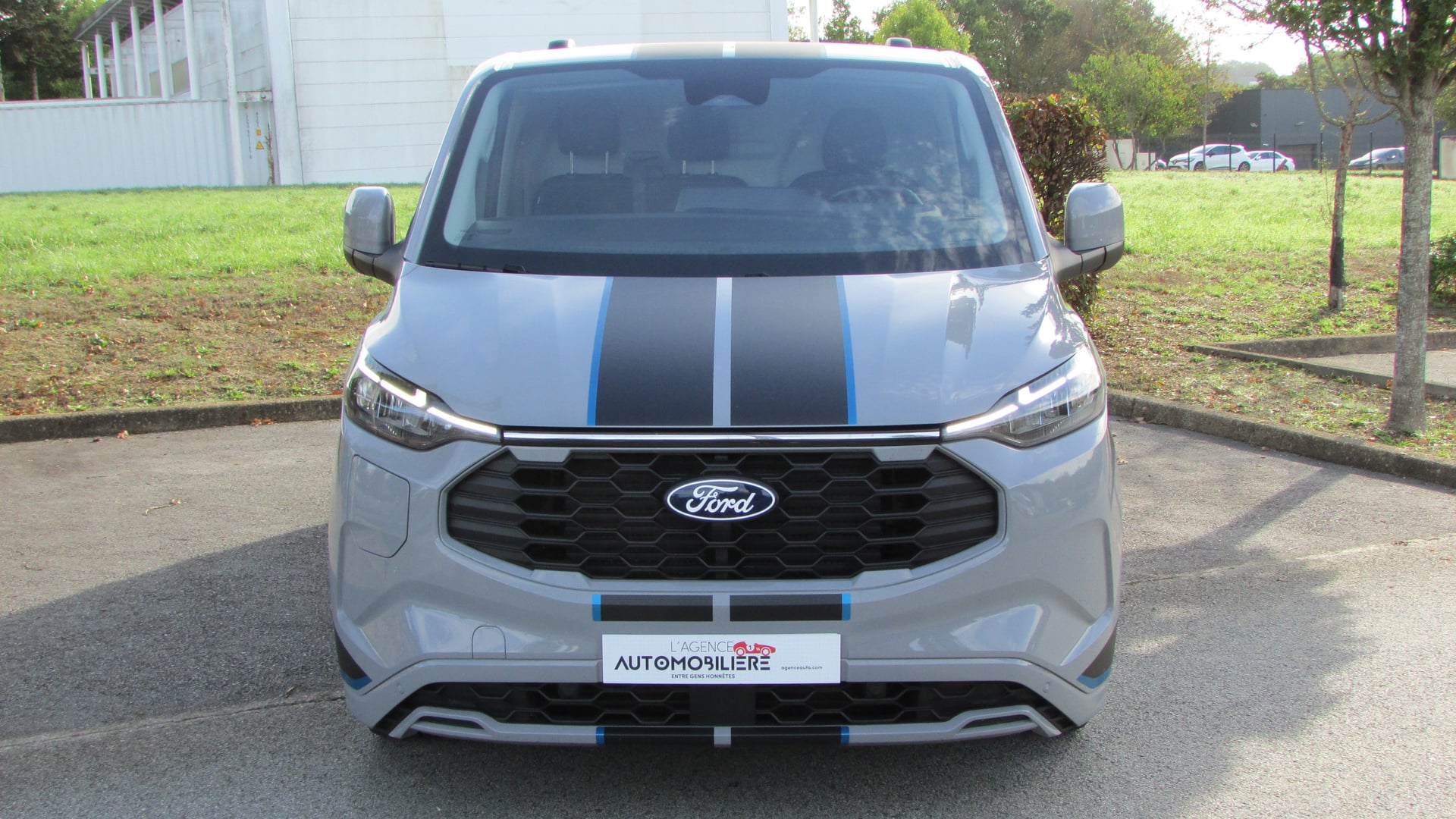 Ford Transit Custom Fg 320 L1H1 2,5L DURATEC 232CH HYBRIDE RECHARGEABLE SPORT CVT TVA RECUPERABLE — 2