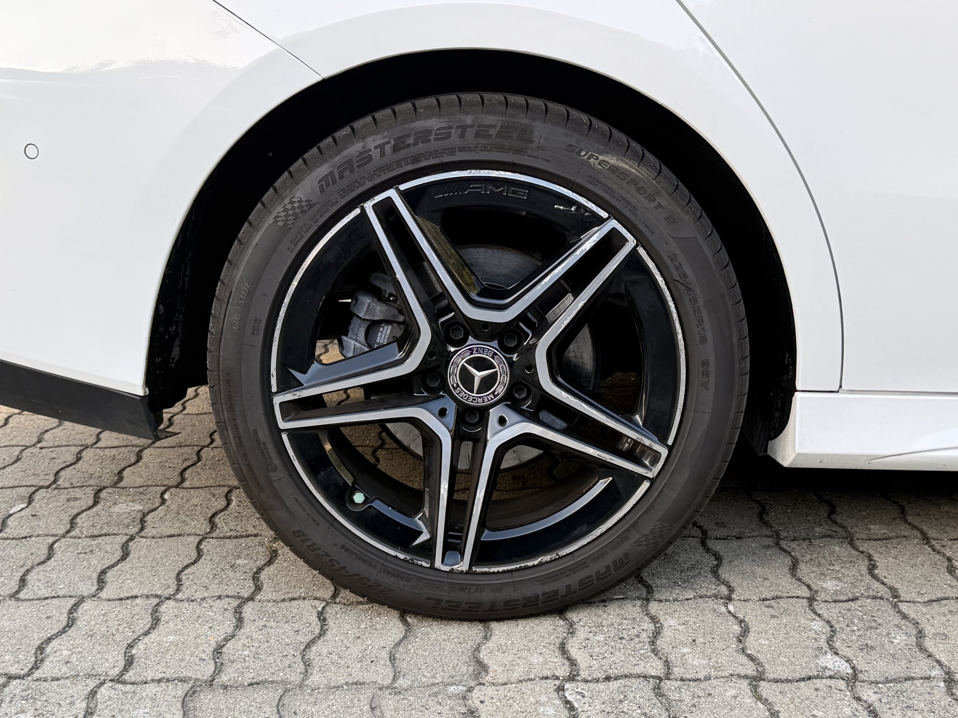 Mercedes-Benz Classe CLA Mercedes CLA CLA 200 d AMG LINE+Options!+Suivi Complet — 25
