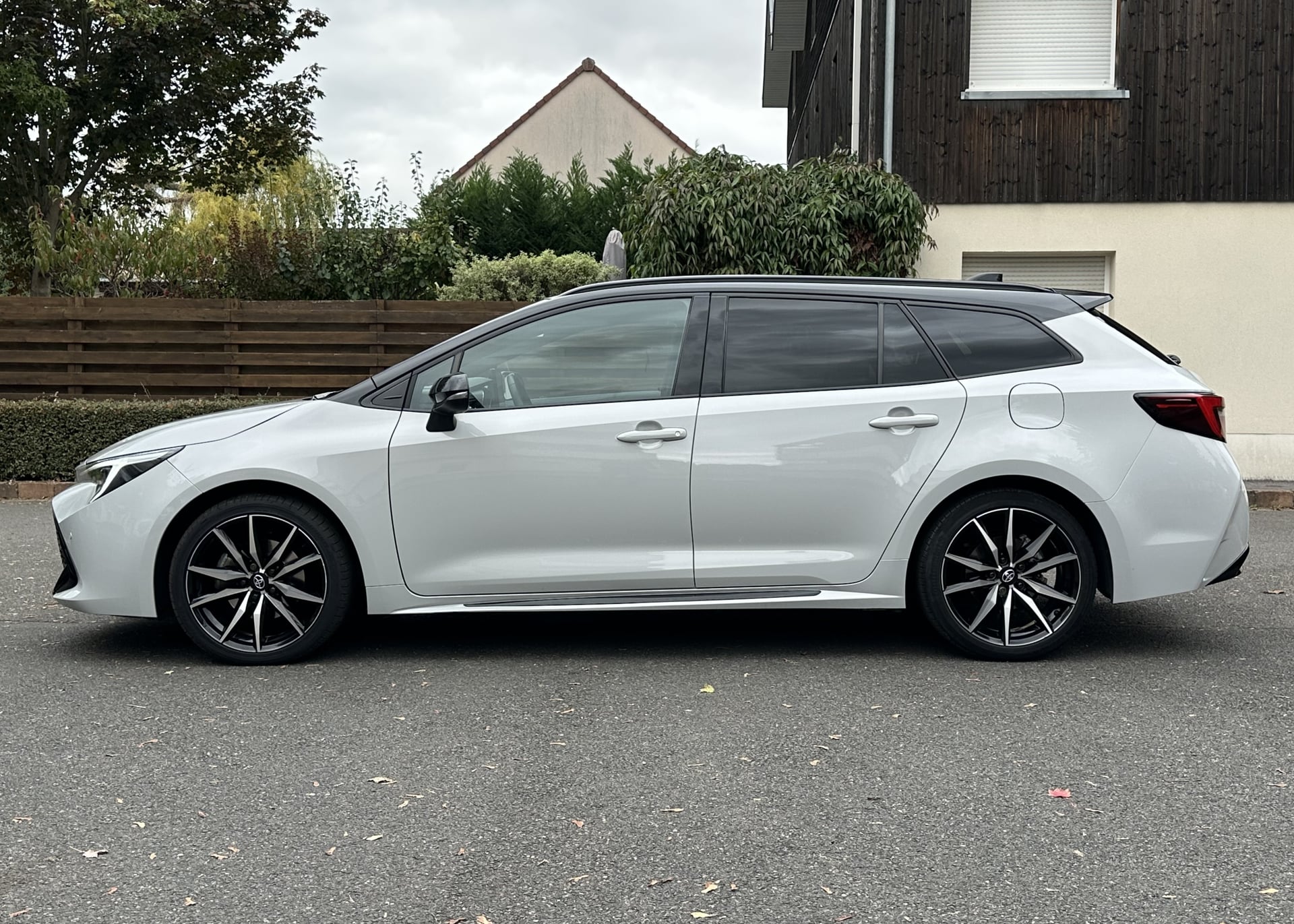 Toyota Corolla Touring Sport XII (2) TOURING SPORTS 2.0 HYBRIDE 196 CH GR SPORT — 2