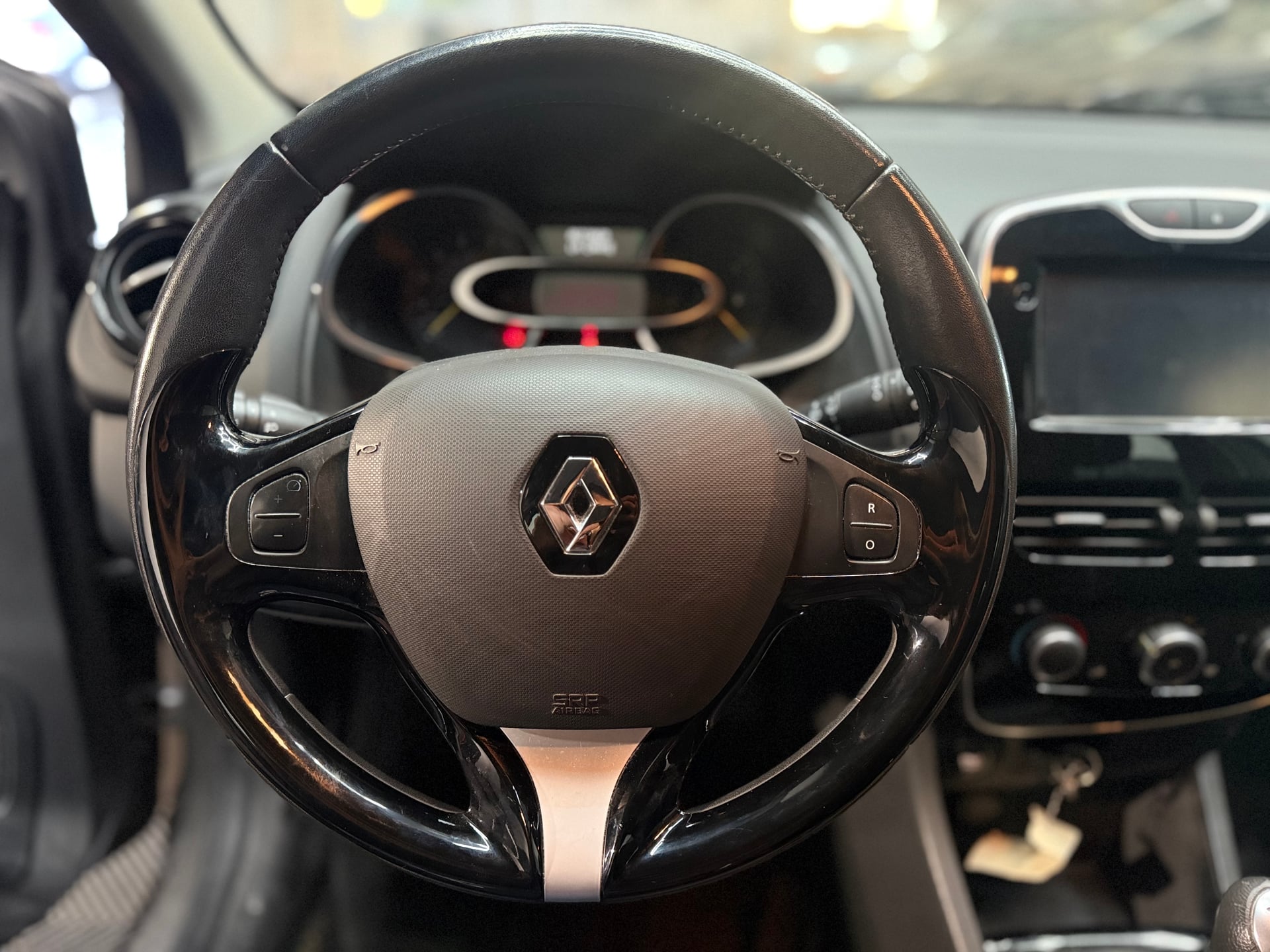 Renault Clio Business — 15