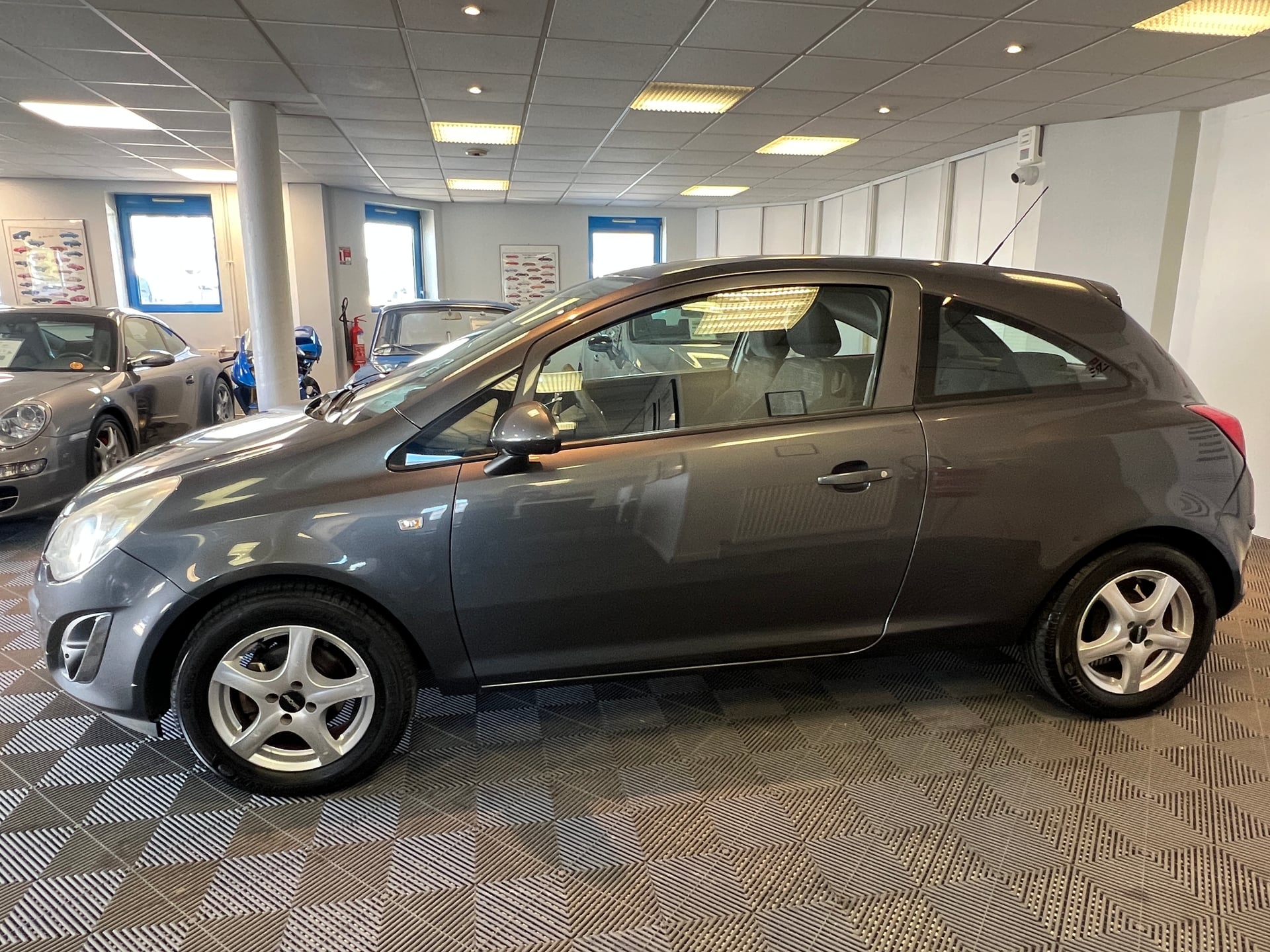 Opel Corsa 1.2 Twinport 85 cv — 16