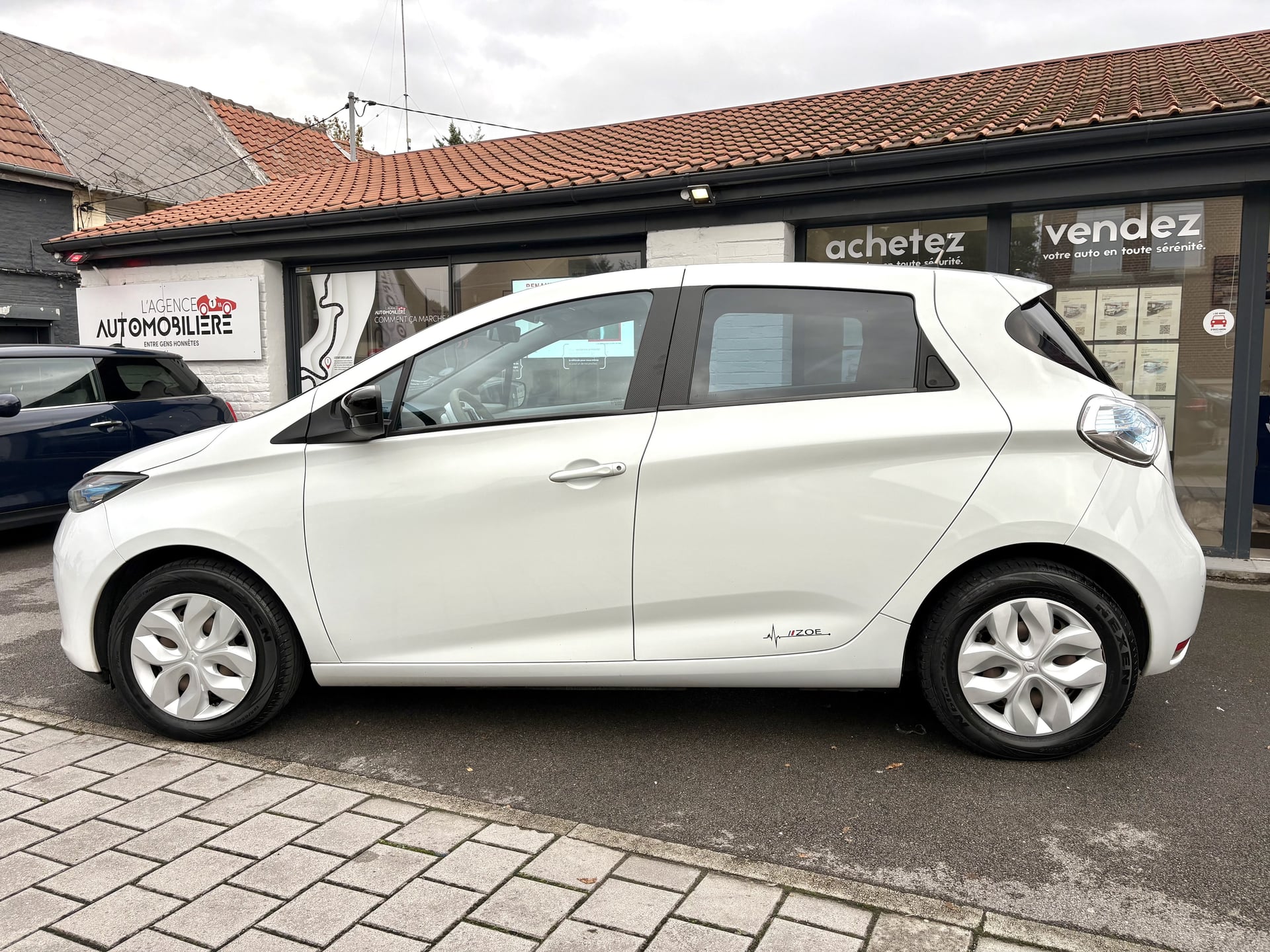Renault Zoe LIFE CHARGE RAPIDE SANS LOCATION BATTERIE — 2