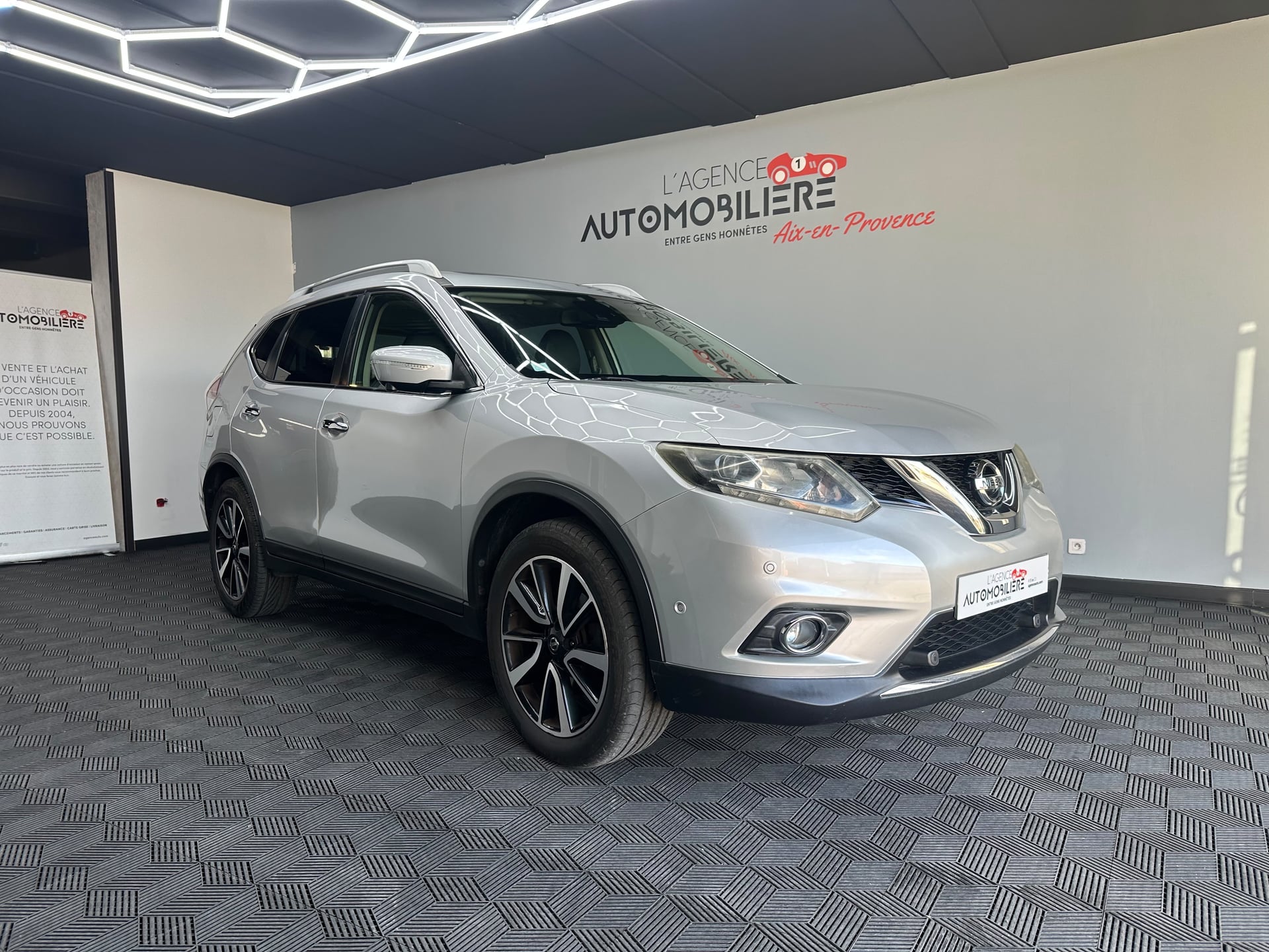 Nissan XTRAIL 1.6 dCi Xtronic 2WD 130Ch - 7 PLACES