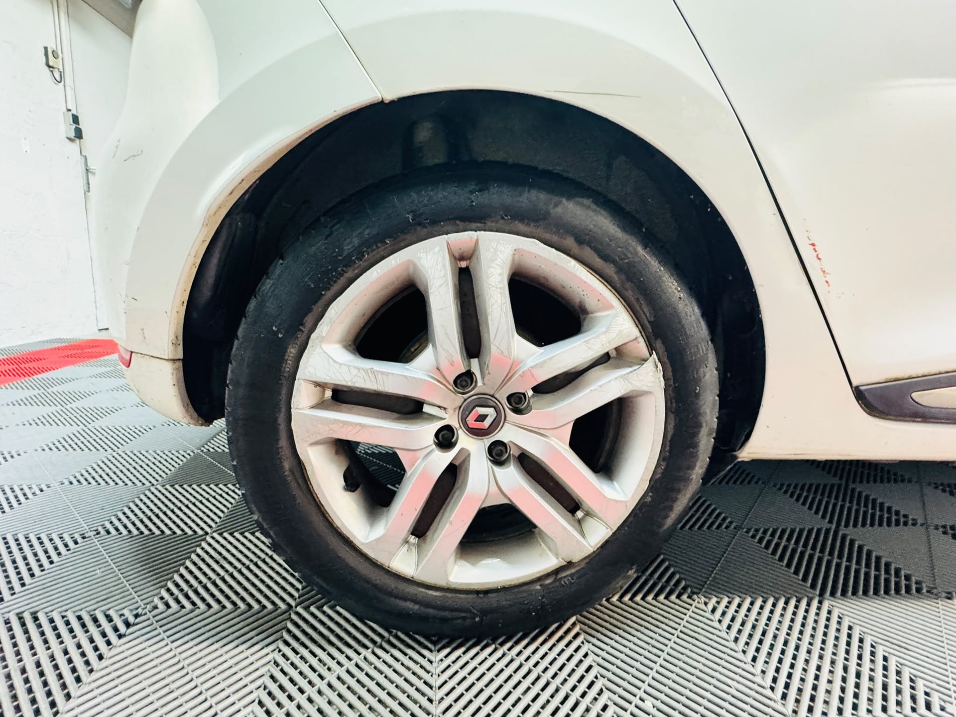 Renault Clio IV 5 Portes Phase 2 1.5 dCi FAP Energy eco2 S&S 90 cv — 22