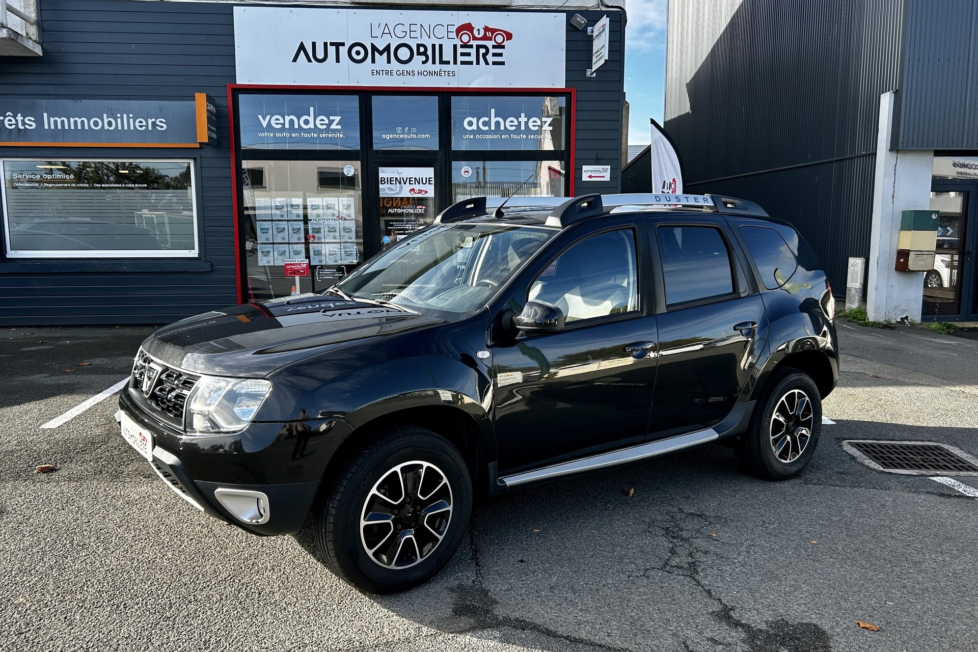 Dacia Duster 1.2 TCE 125ch BVM6 4x4 BLACK TOUCH (distri faite)