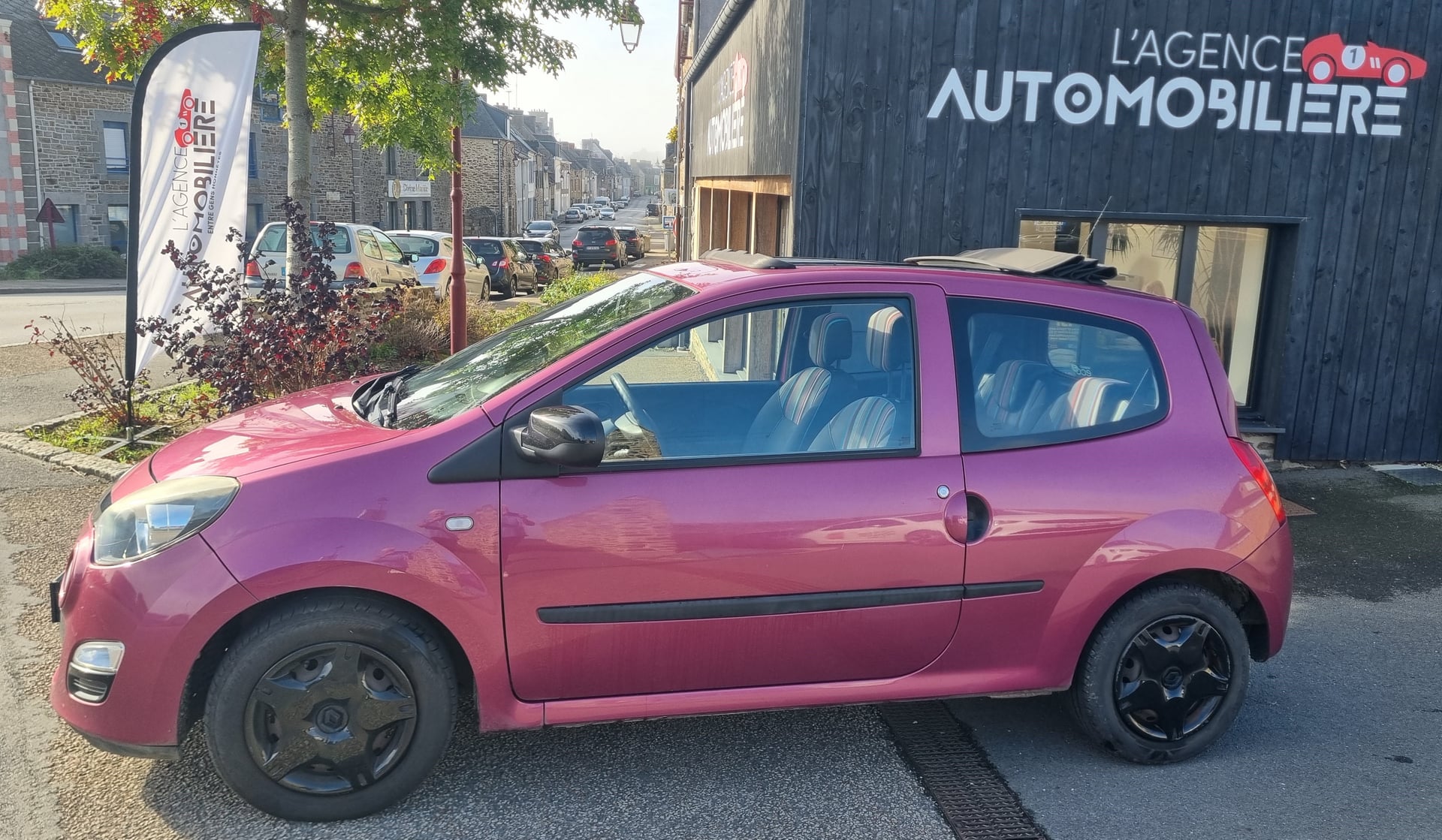 Renault Twingo SUMMERTIME TOIT OUVRANT 1.2 ESSENCE 75cv — 40