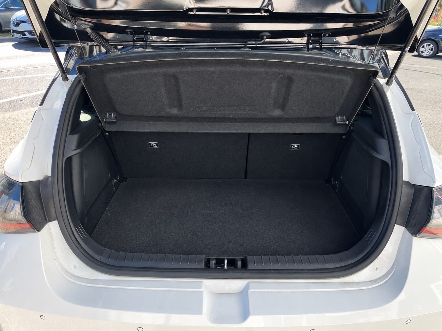 Hyundai i20 1.0 T-GDi 100ch DCT-7 Hybrid N Line édition Michel Vaillant — 18